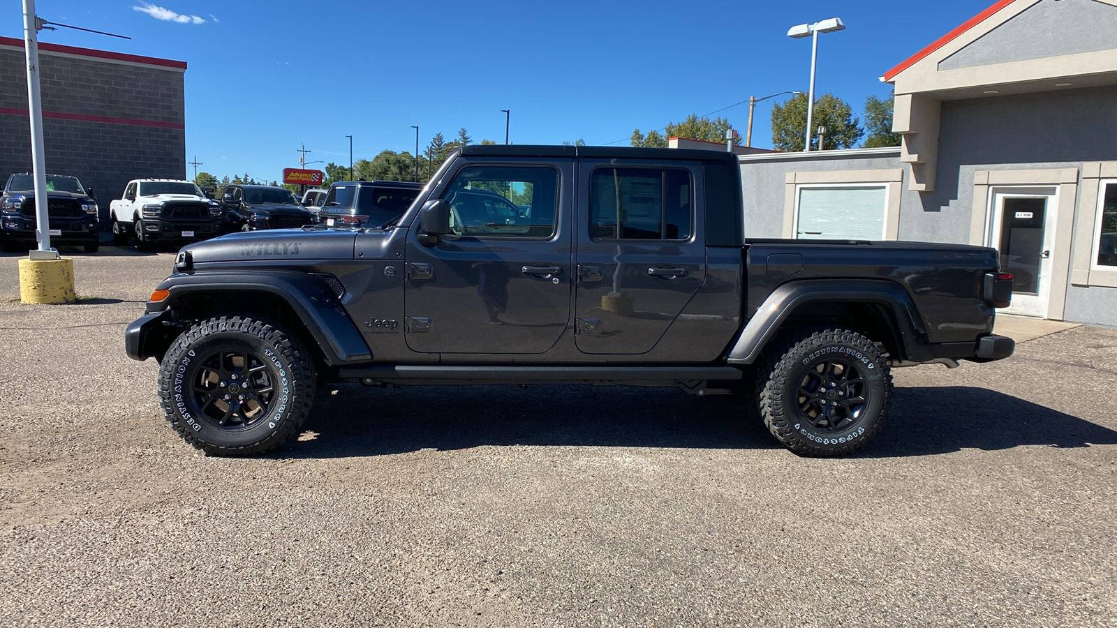 2024 Jeep Gladiator Willys 4x4 2