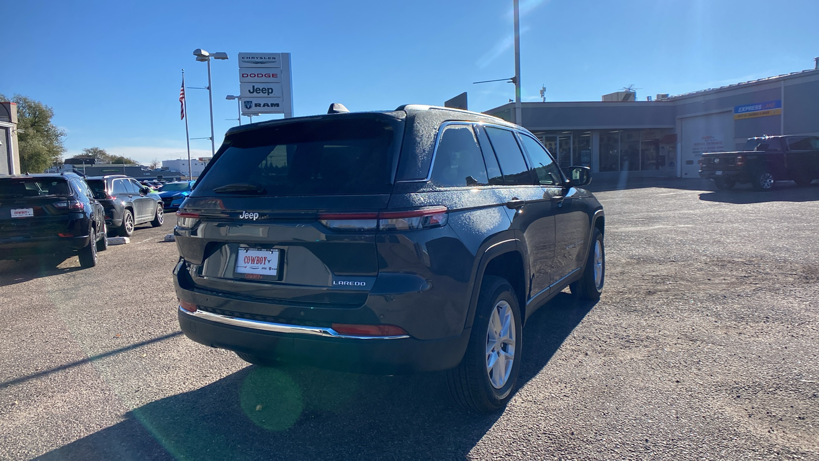 2025 Jeep Grand Cherokee Laredo X 4x4 5