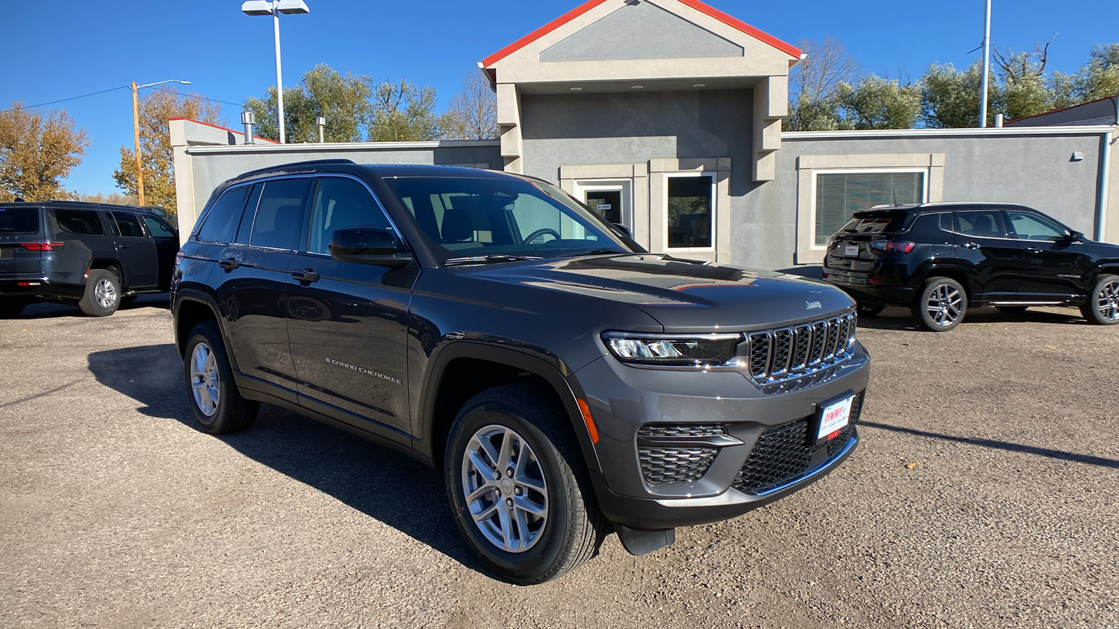 2025 Jeep Grand Cherokee Laredo X 4x4 7