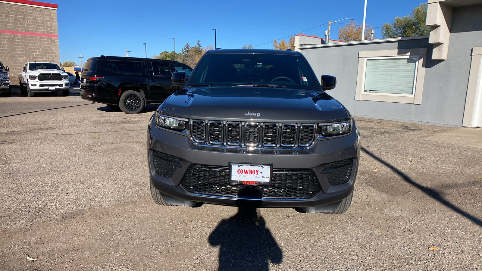 2025 Jeep Grand Cherokee Laredo X 4x4 8