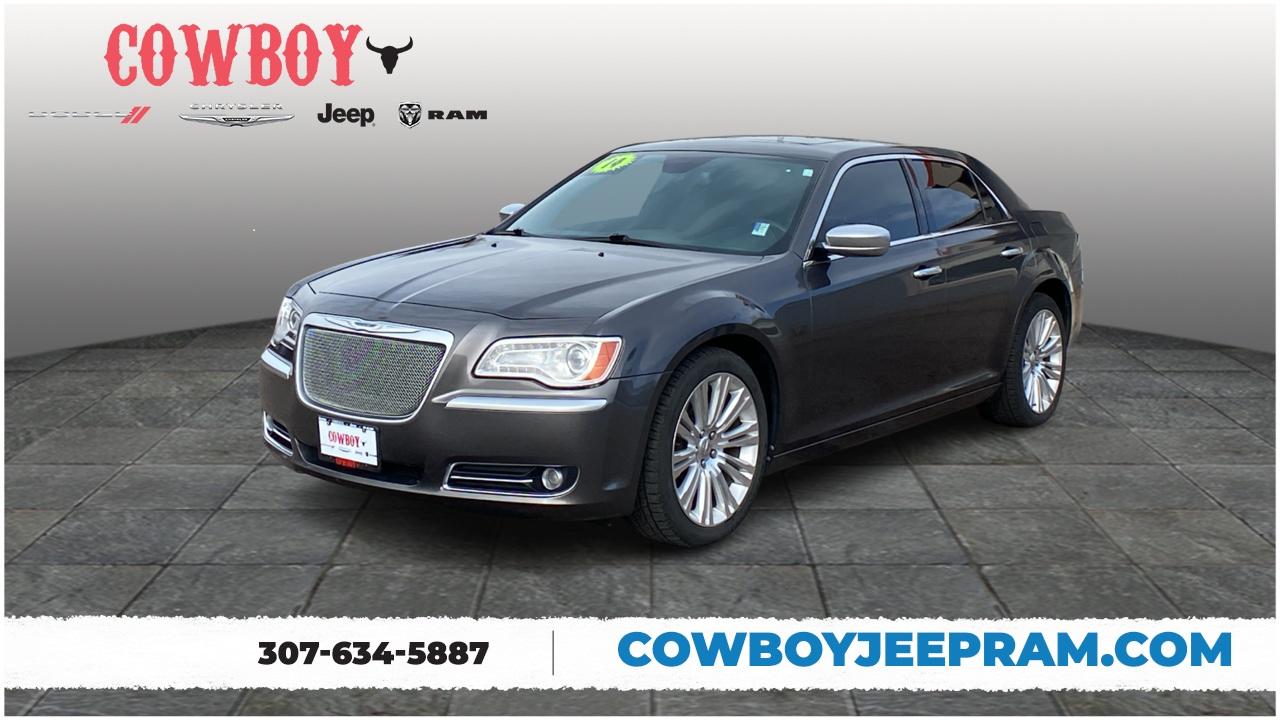 2014 Chrysler 300 4dr Sdn 300C John Varvatos Luxury Edition RWD 1