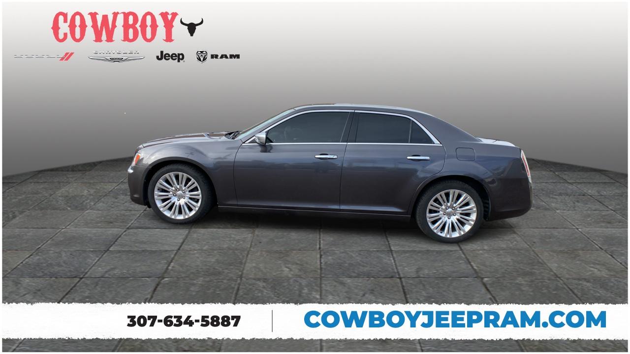 2014 Chrysler 300 4dr Sdn 300C John Varvatos Luxury Edition RWD 2