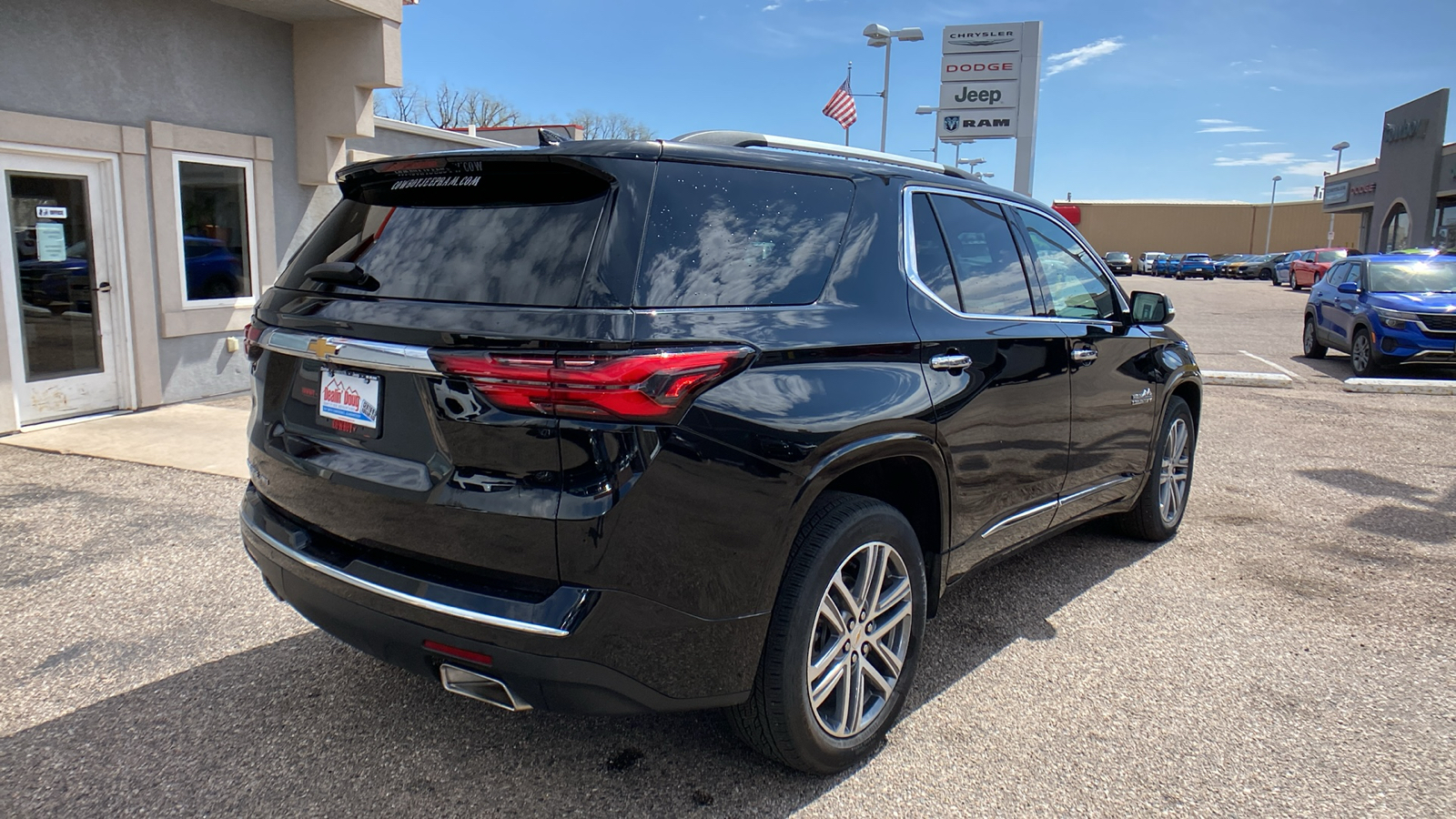 2023 Chevrolet Traverse AWD 4dr High Country 7