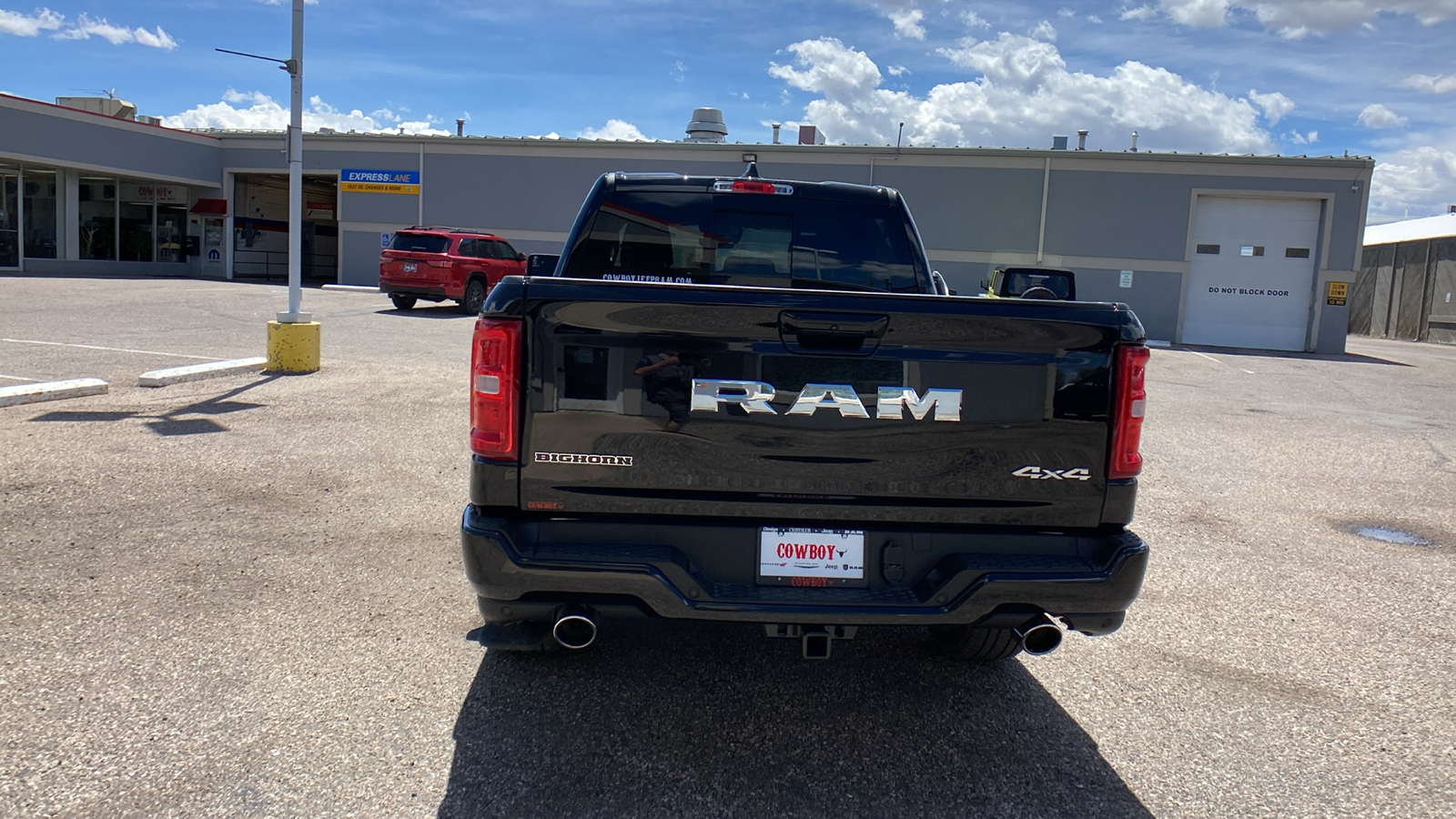 2025 Ram 1500 Big Horn 4x4 Crew Cab 57 Box 6