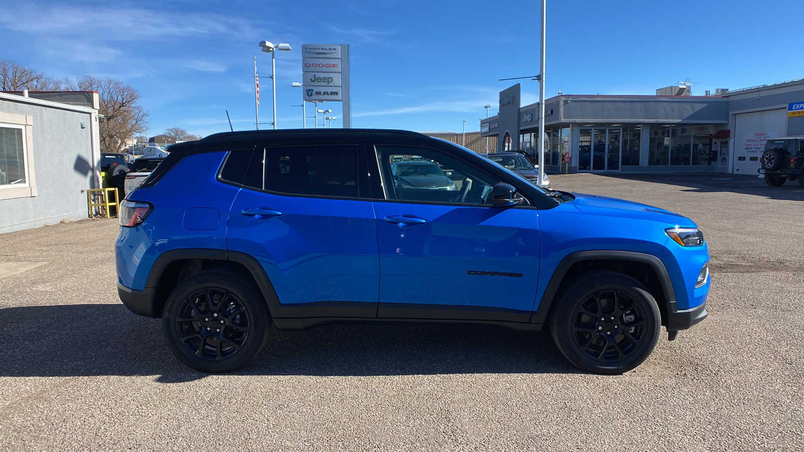 2024 Jeep Compass Latitude 4x4 8