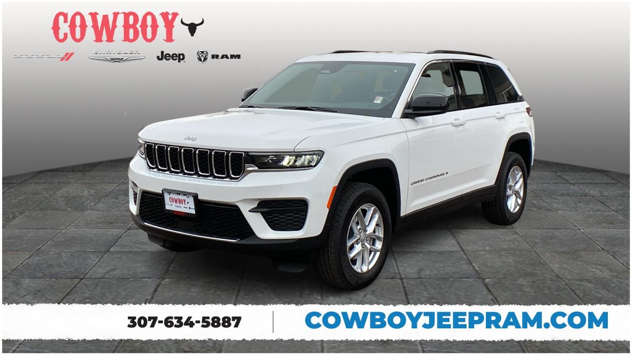 2025 Jeep Grand Cherokee Laredo X 4x4 1