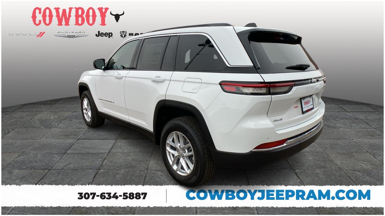 2025 Jeep Grand Cherokee Laredo X 4x4 3