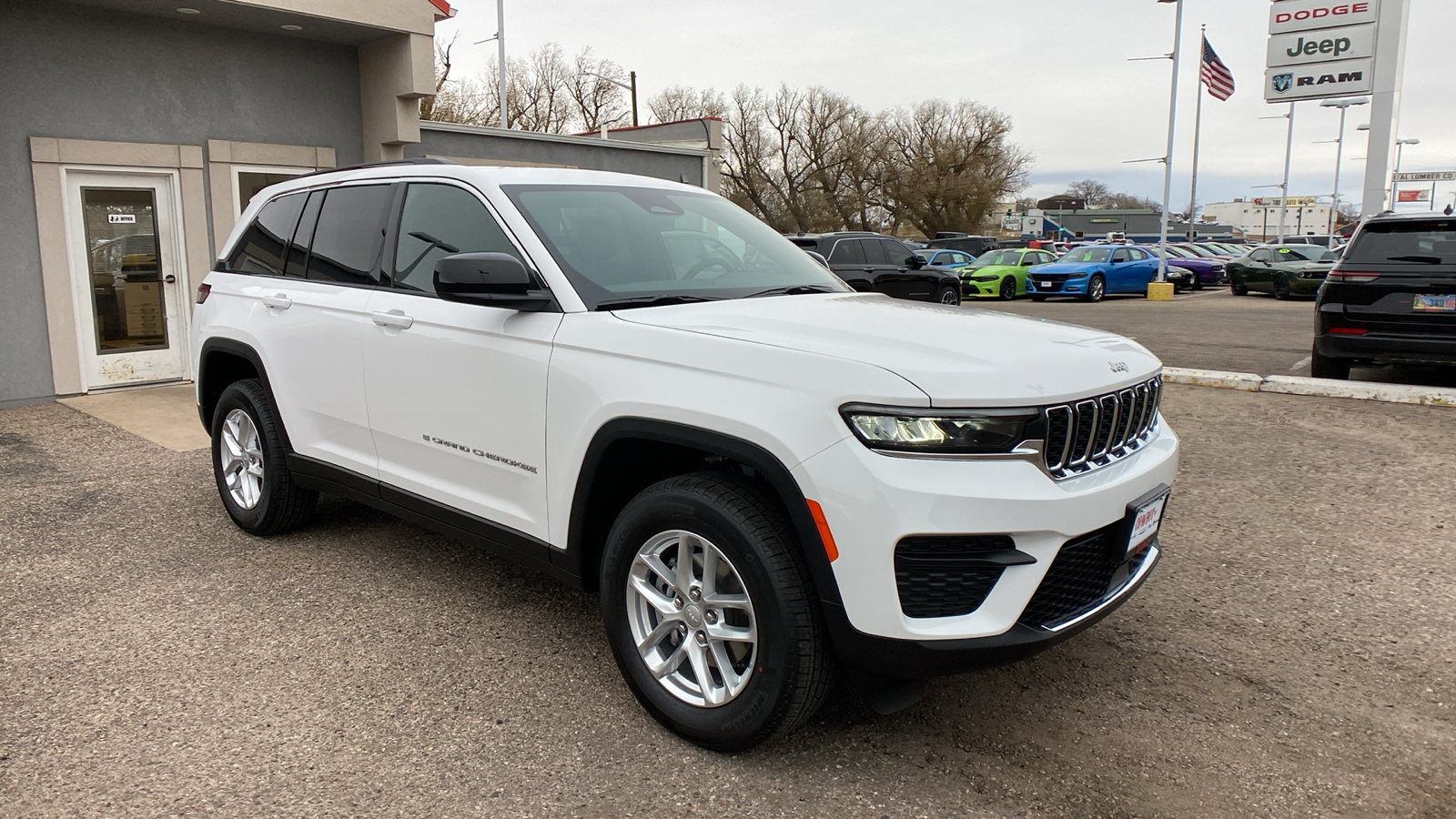 2025 Jeep Grand Cherokee Laredo X 4x4 7