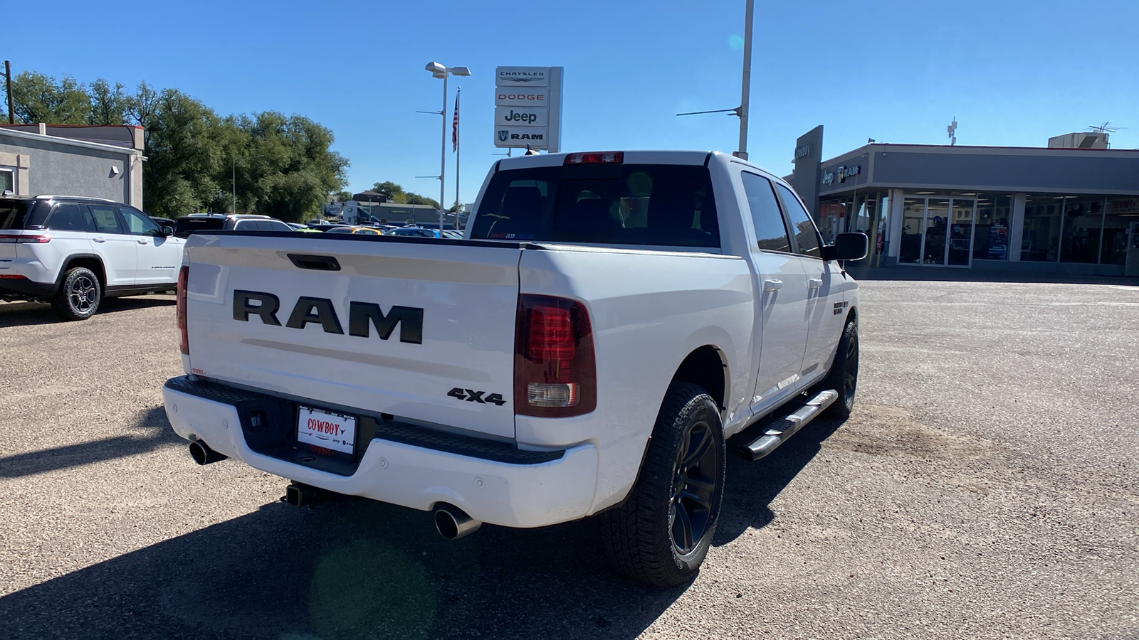 2017 Ram 1500 Night 4x4 Crew Cab 57 Box 6