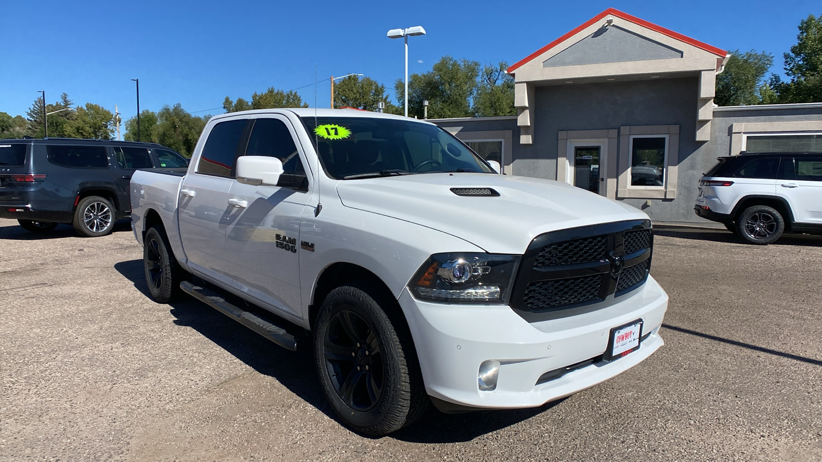 2017 Ram 1500 Night 4x4 Crew Cab 57 Box 8