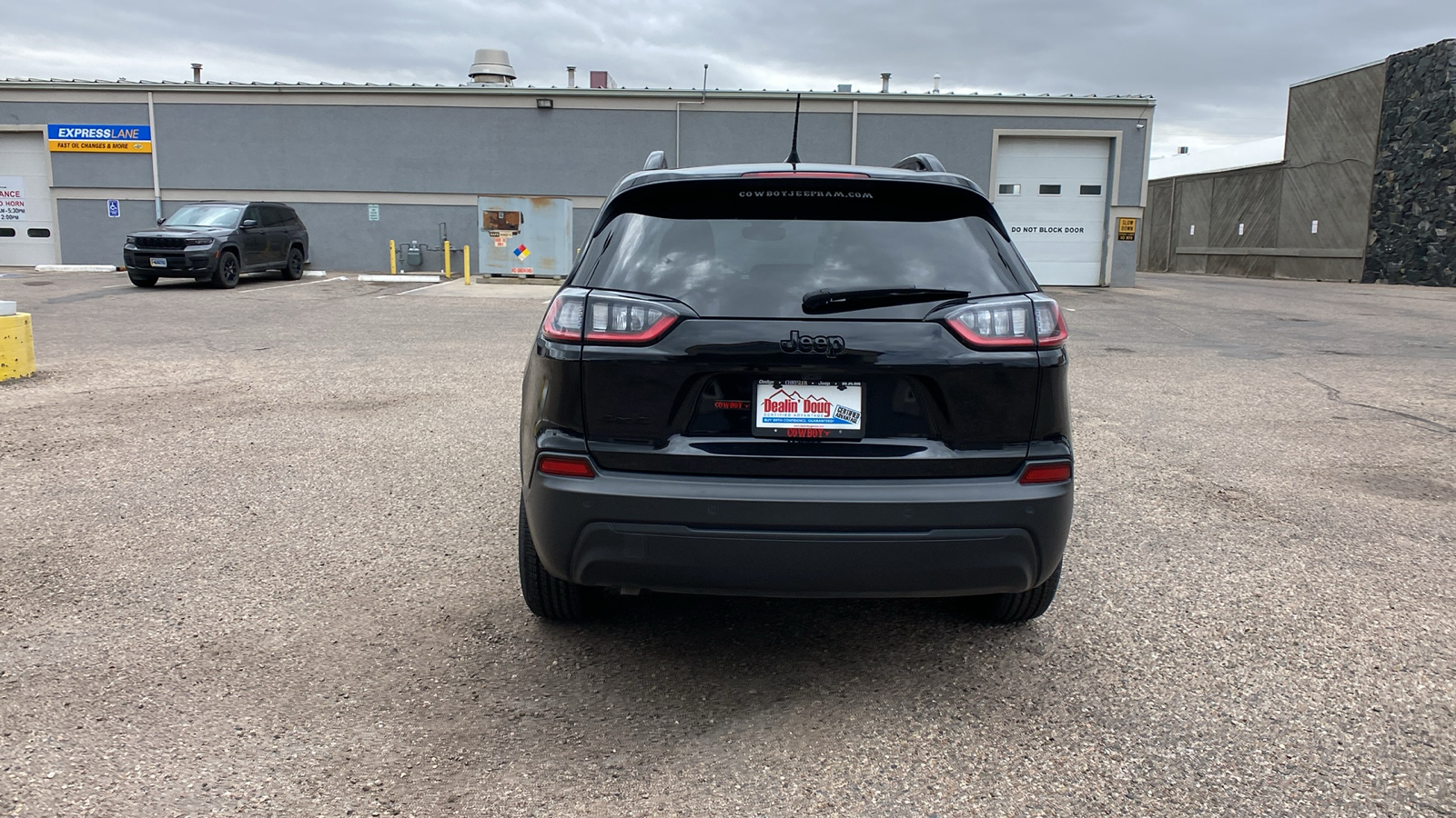 2023 Jeep Cherokee Altitude Lux 4x4 6