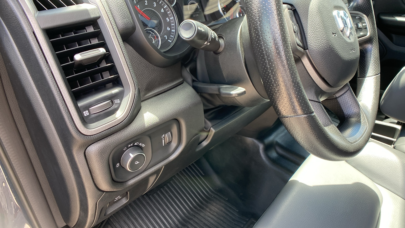 2023 Ram 1500 Tradesman 4x4 Crew Cab 57 Box 18