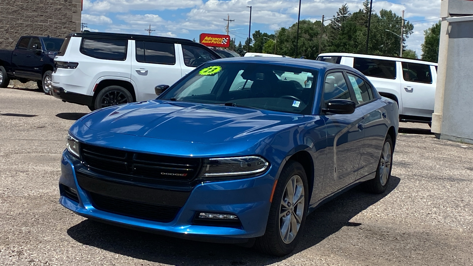 2023 Dodge Charger SXT AWD 2