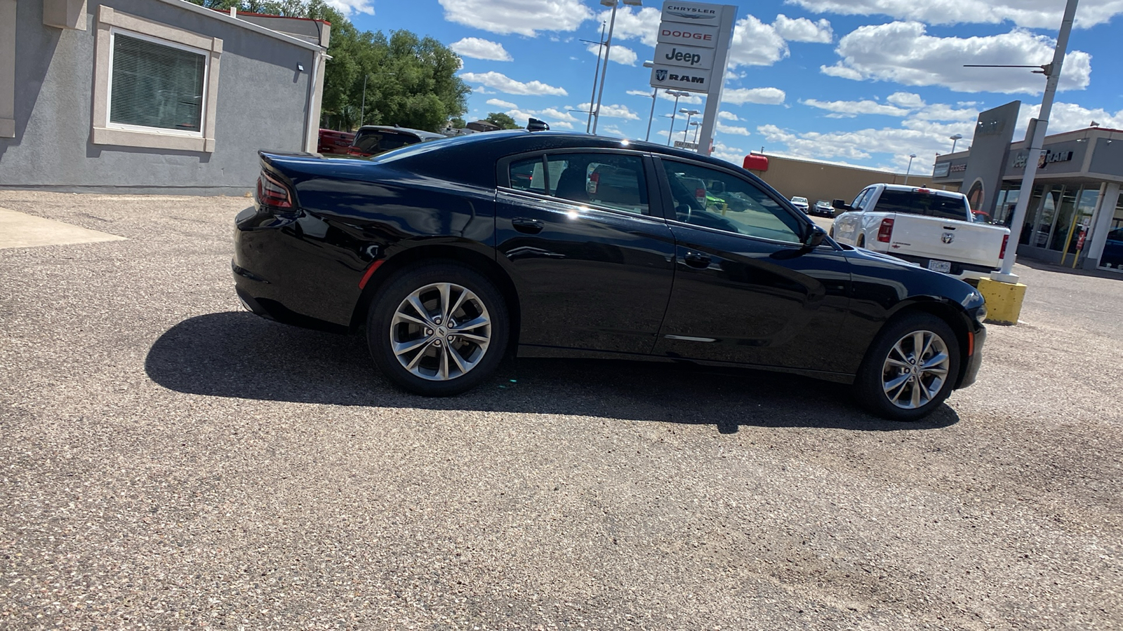 2023 Dodge Charger SXT AWD 8