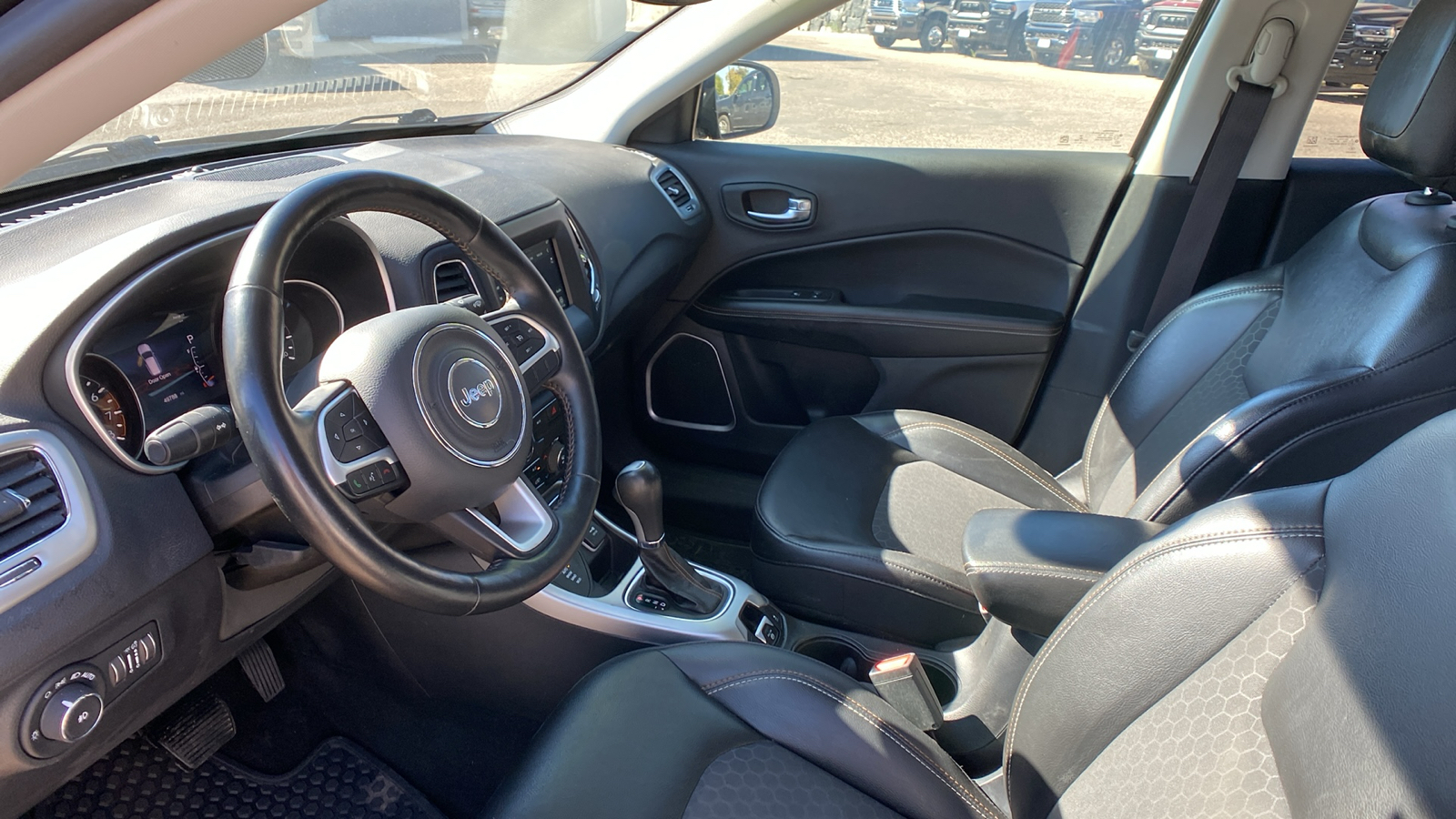 2019 Jeep Compass  18