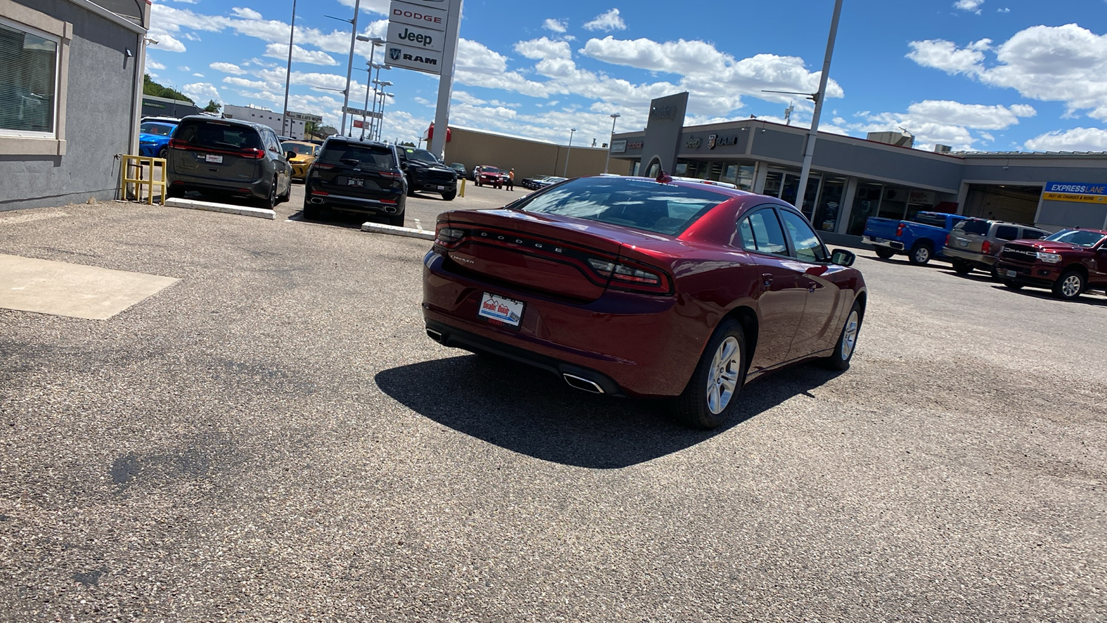 2023 Dodge Charger SXT RWD 7