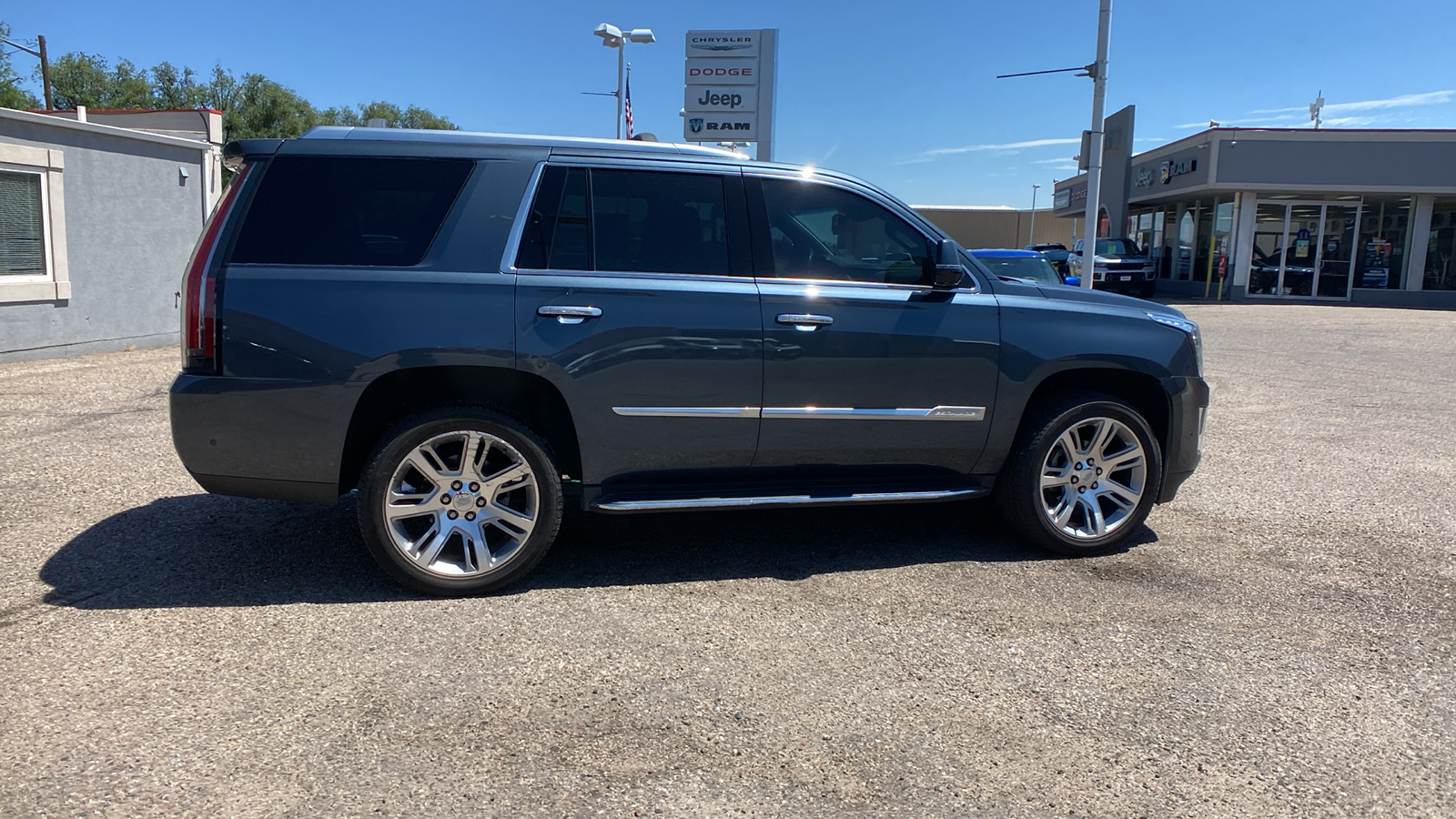 2019 Cadillac Escalade 4WD 4dr Luxury 7