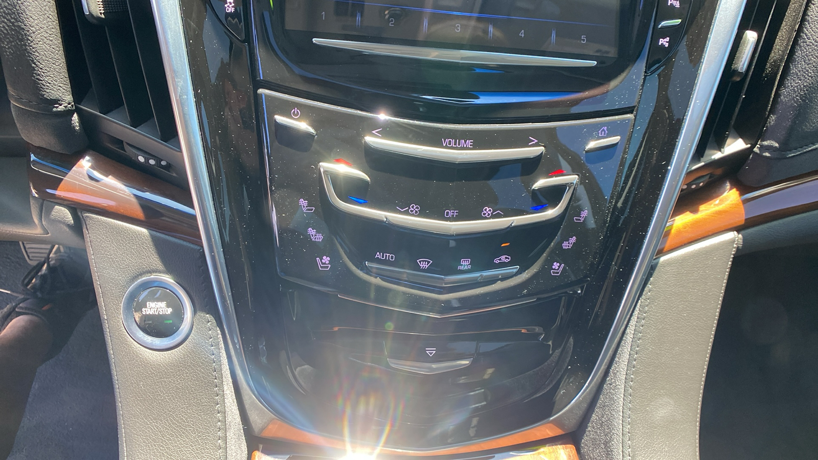 2019 Cadillac Escalade 4WD 4dr Luxury 25