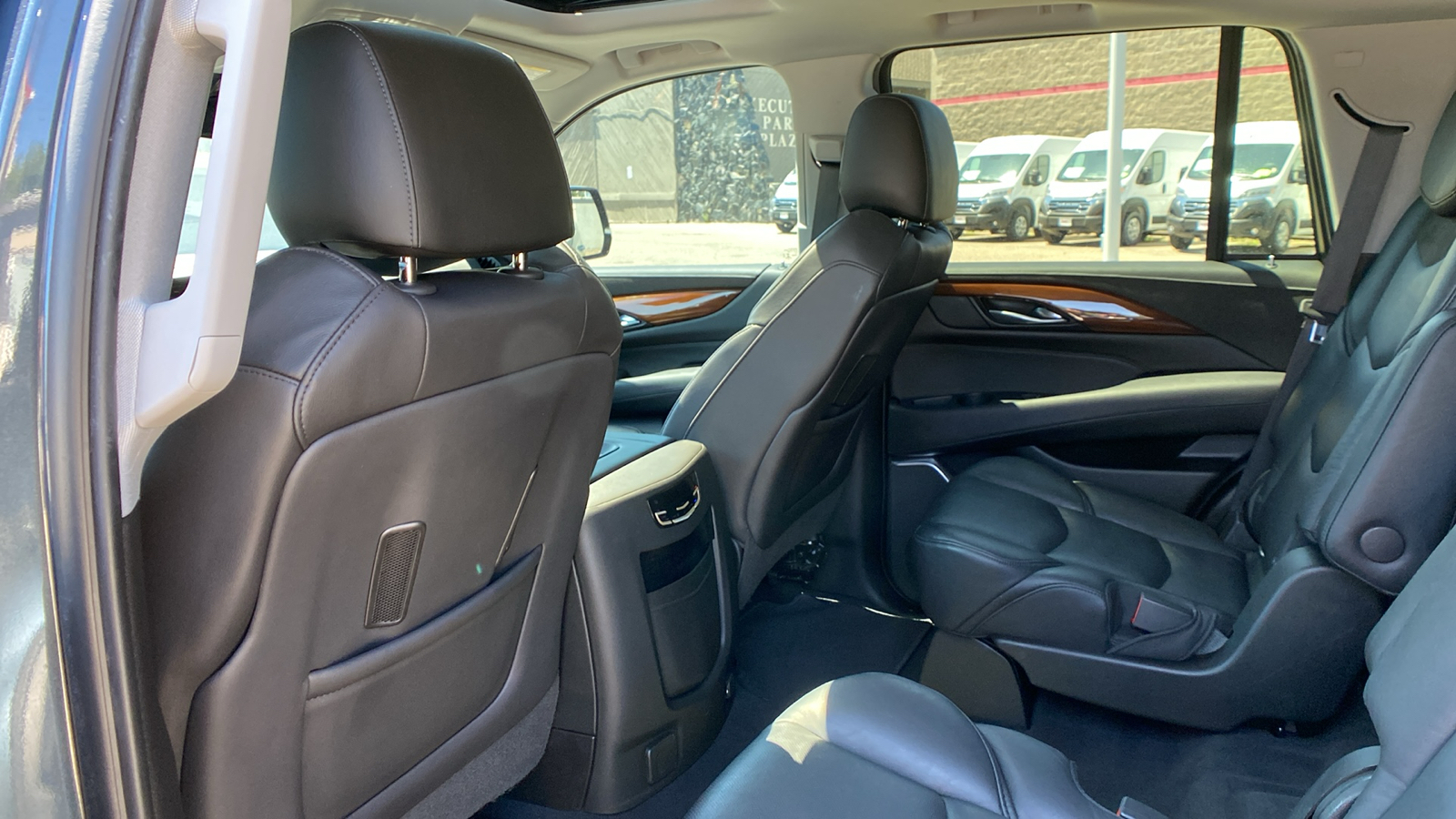 2019 Cadillac Escalade 4WD 4dr Luxury 30