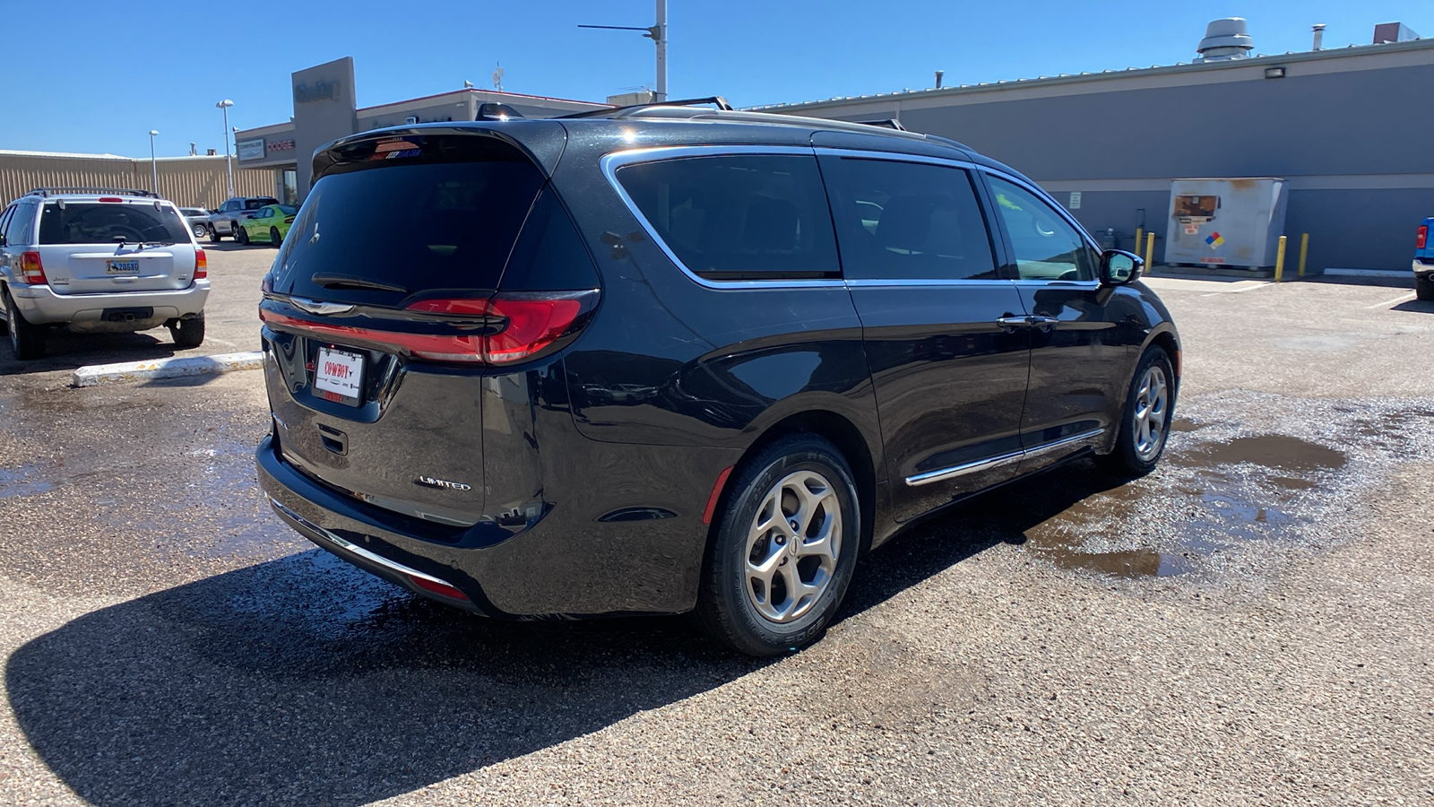 2022 Chrysler Pacifica Limited FWD 6