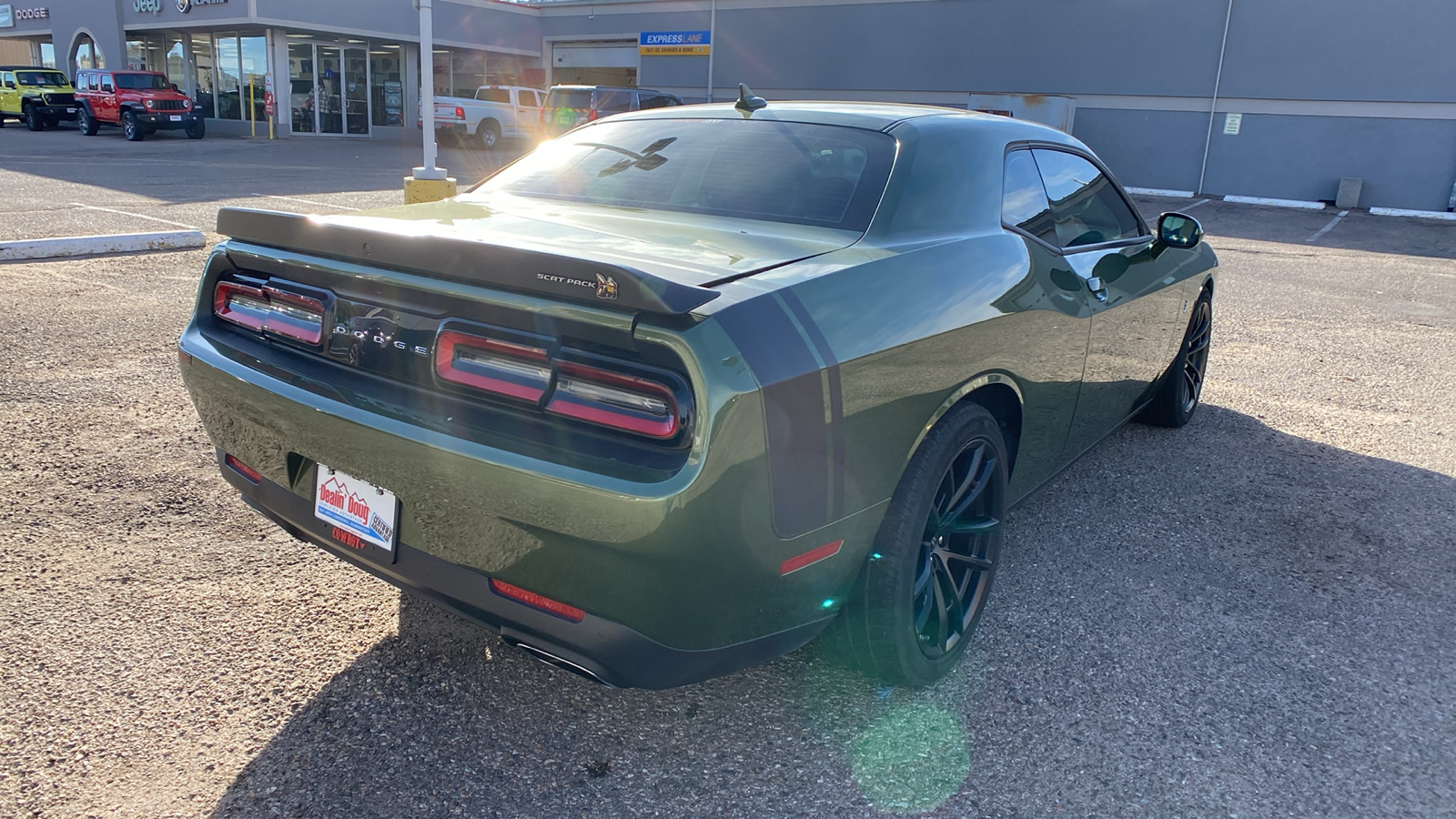 2022 Dodge Challenger R/T Scat Pack RWD 6