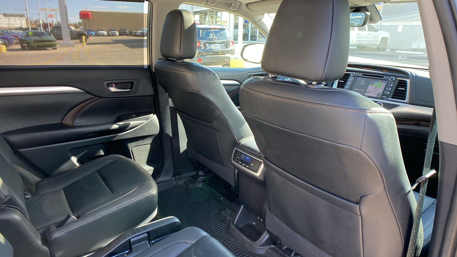 2019 Toyota Highlander SE V6 AWD 37