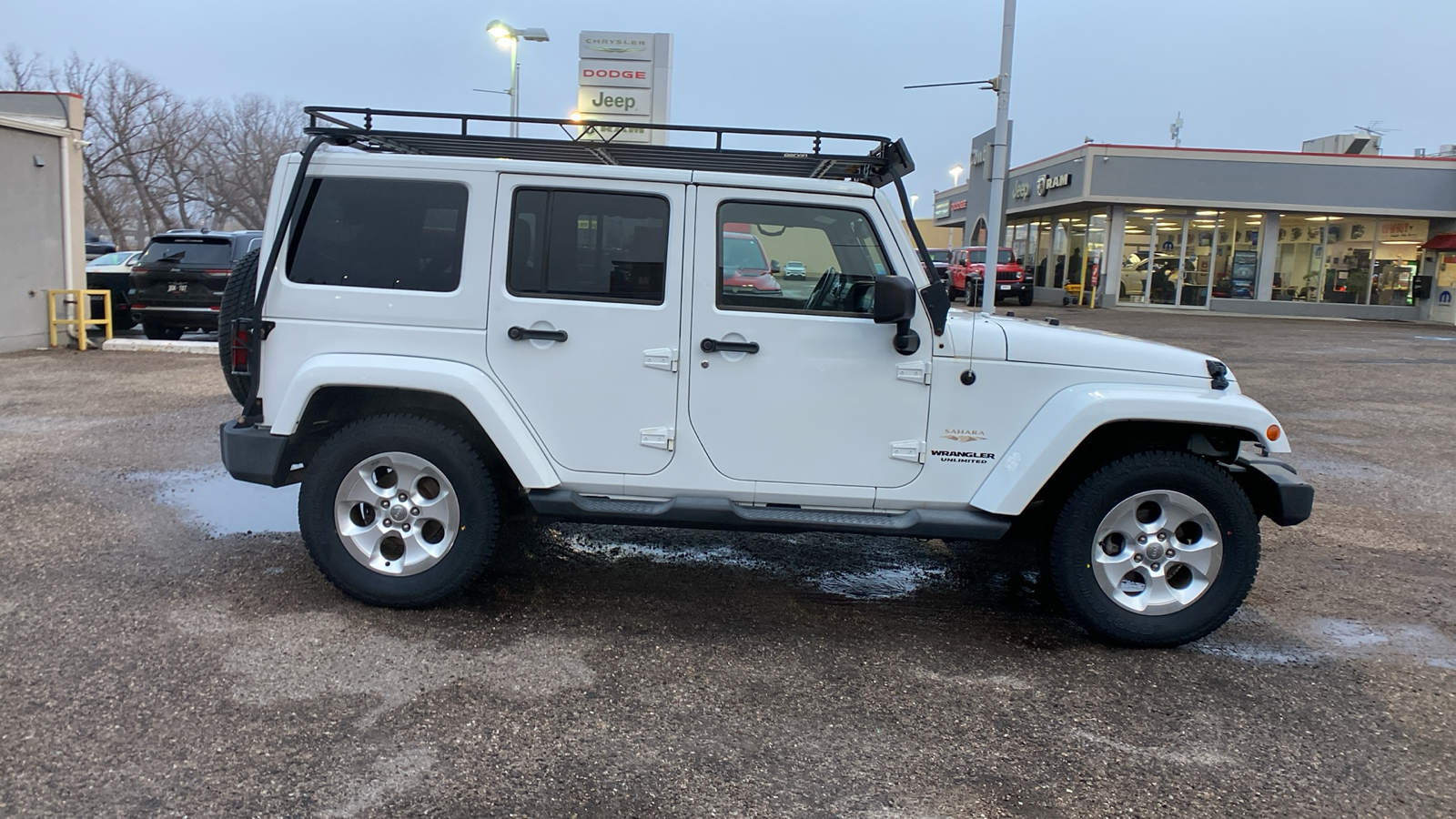 2013 Jeep Wrangler Unlimited 4WD 4dr Sahara 7