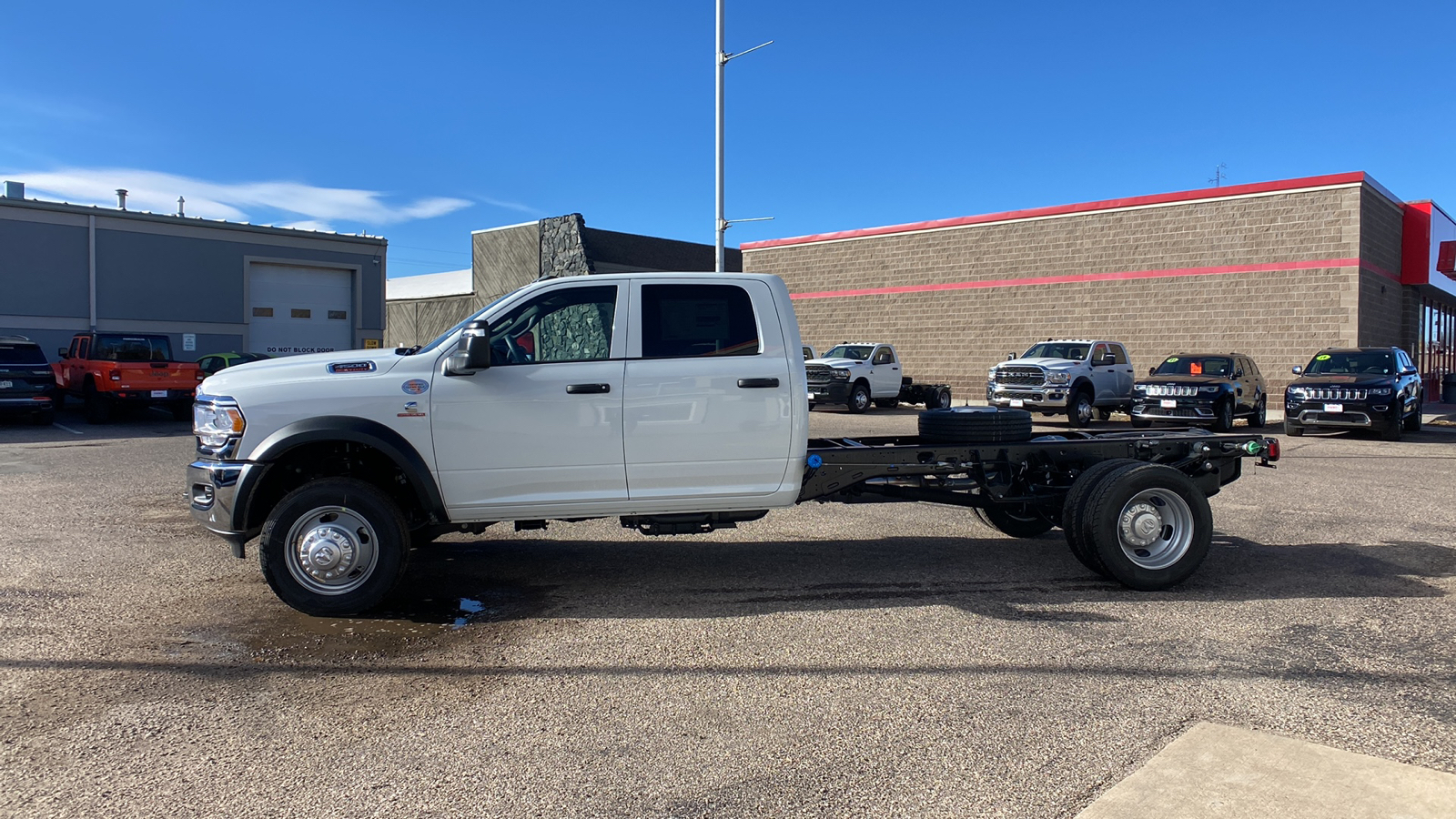 2024 Ram 4500 Chassis Cab Tradesman 4x4 Crew Cab 84 CA 197.4 WB 3