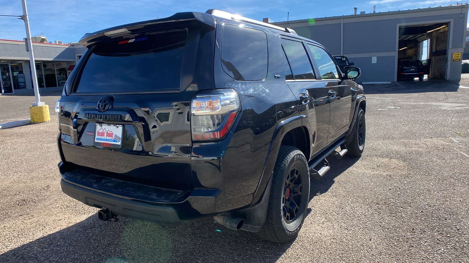 2022 Toyota 4Runner SR5 4WD 6