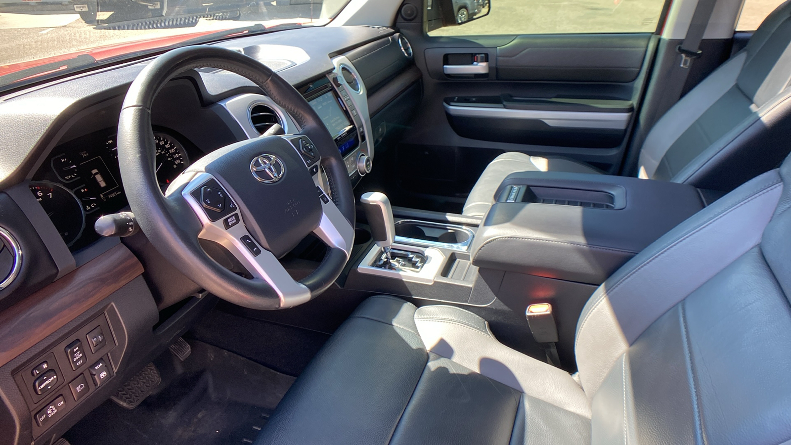 2018 Toyota Tundra 4WD Limited CrewMax 5.5 Bed 5.7L 19