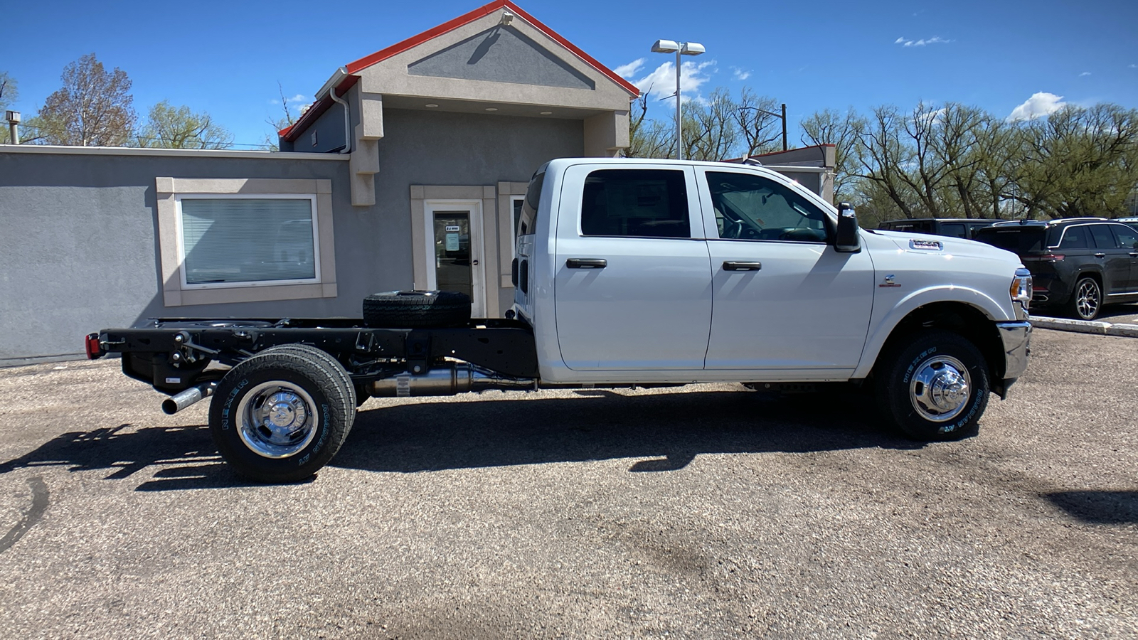 2024 Ram 3500 Chassis Cab Tradesman 4WD Crew Cab 60 CA 172.4 WB 7