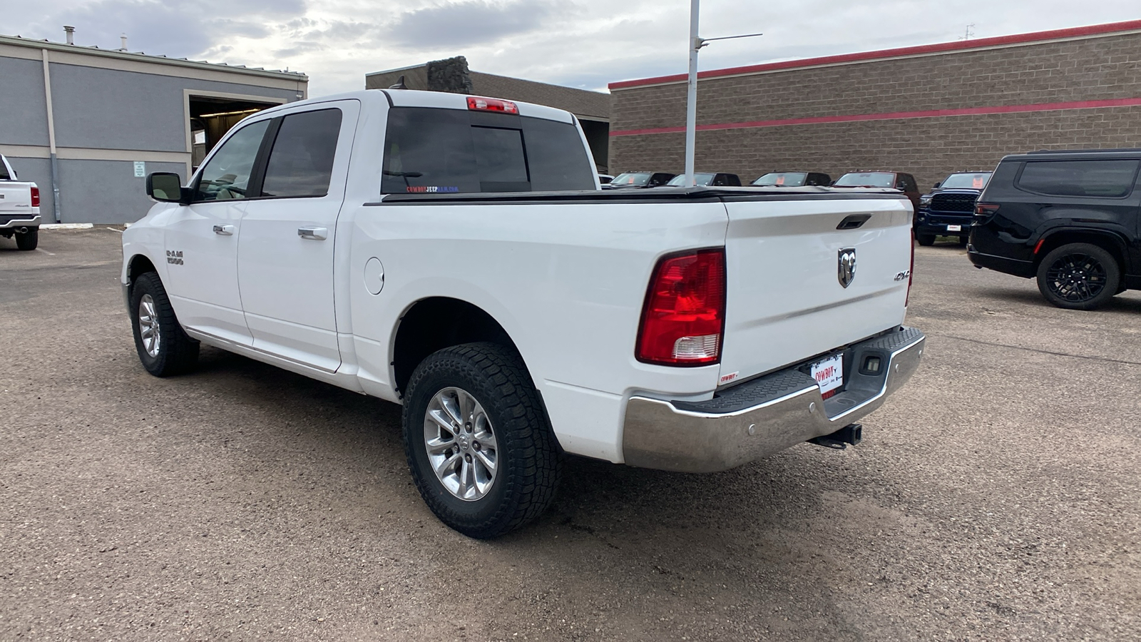 2016 Ram 1500 4WD Crew Cab 140.5 Big Horn 4