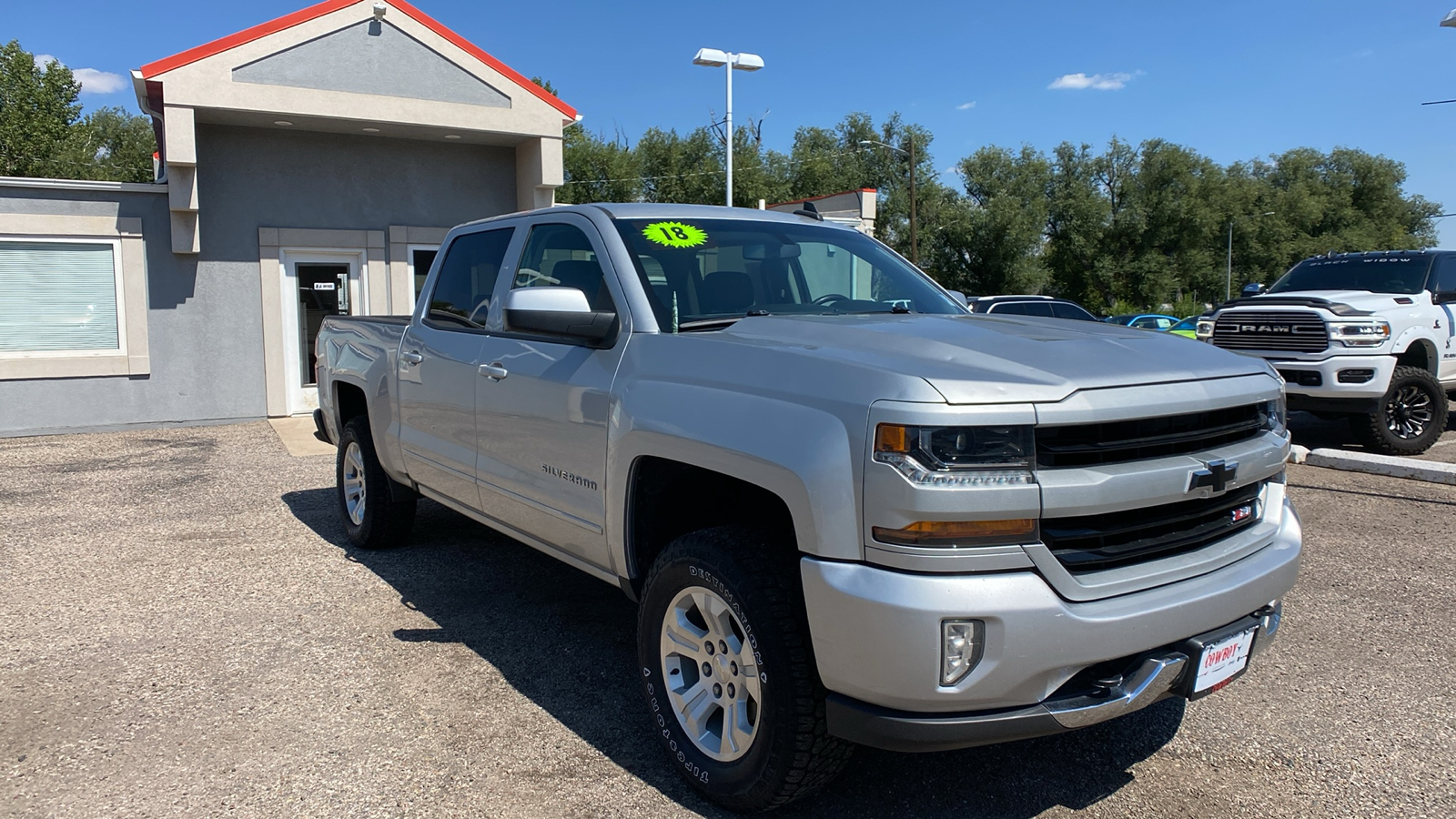 2018 Chevrolet Silverado 1500 4WD Crew Cab 143.5 LT w/2LT 8