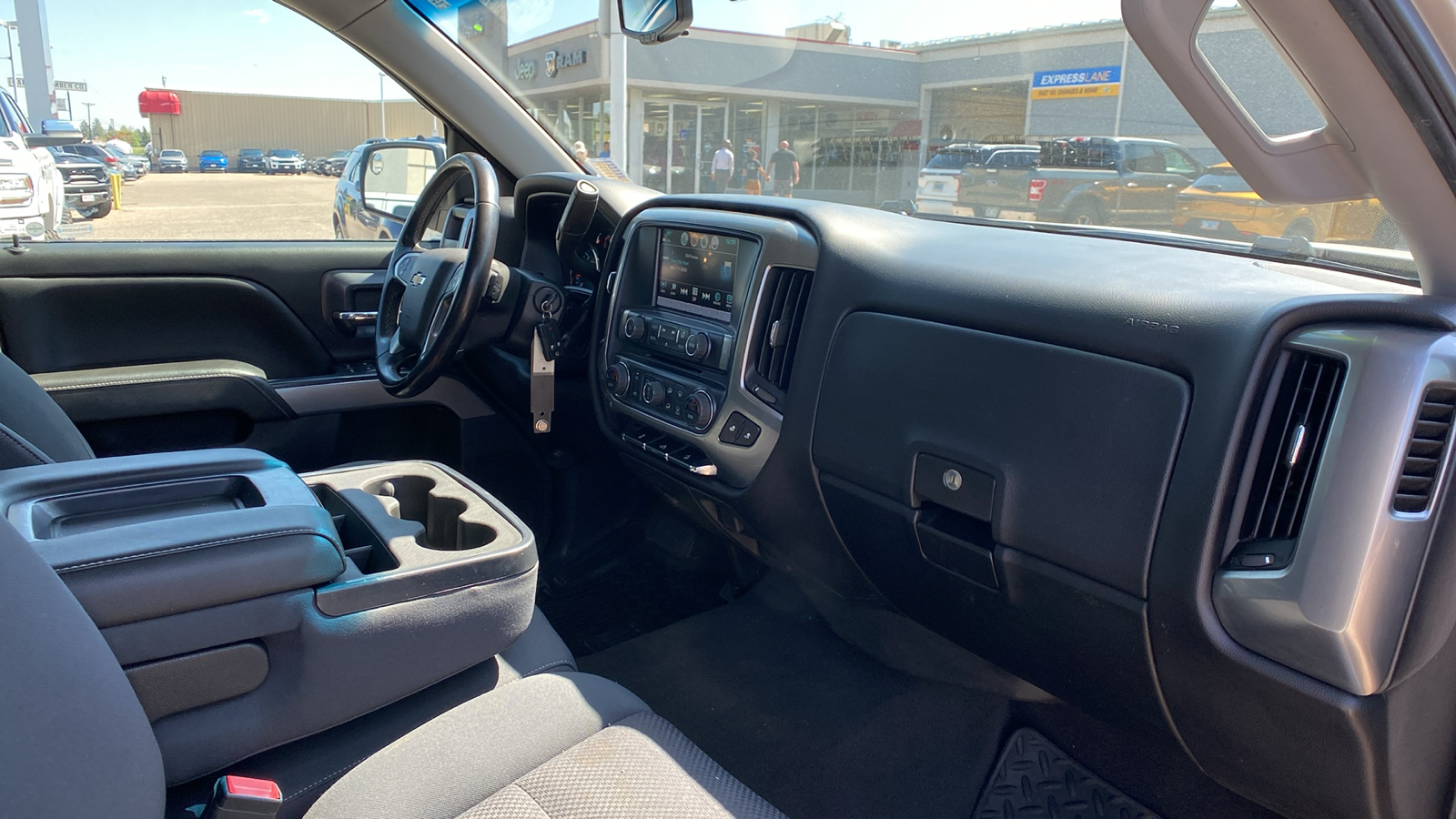 2018 Chevrolet Silverado 1500 4WD Crew Cab 143.5 LT w/2LT 40