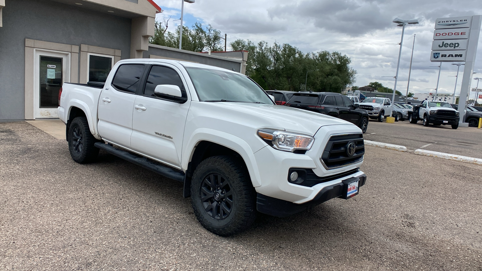 2022 Toyota Tacoma 4WD SR5 Double Cab 5 Bed V6 AT 9