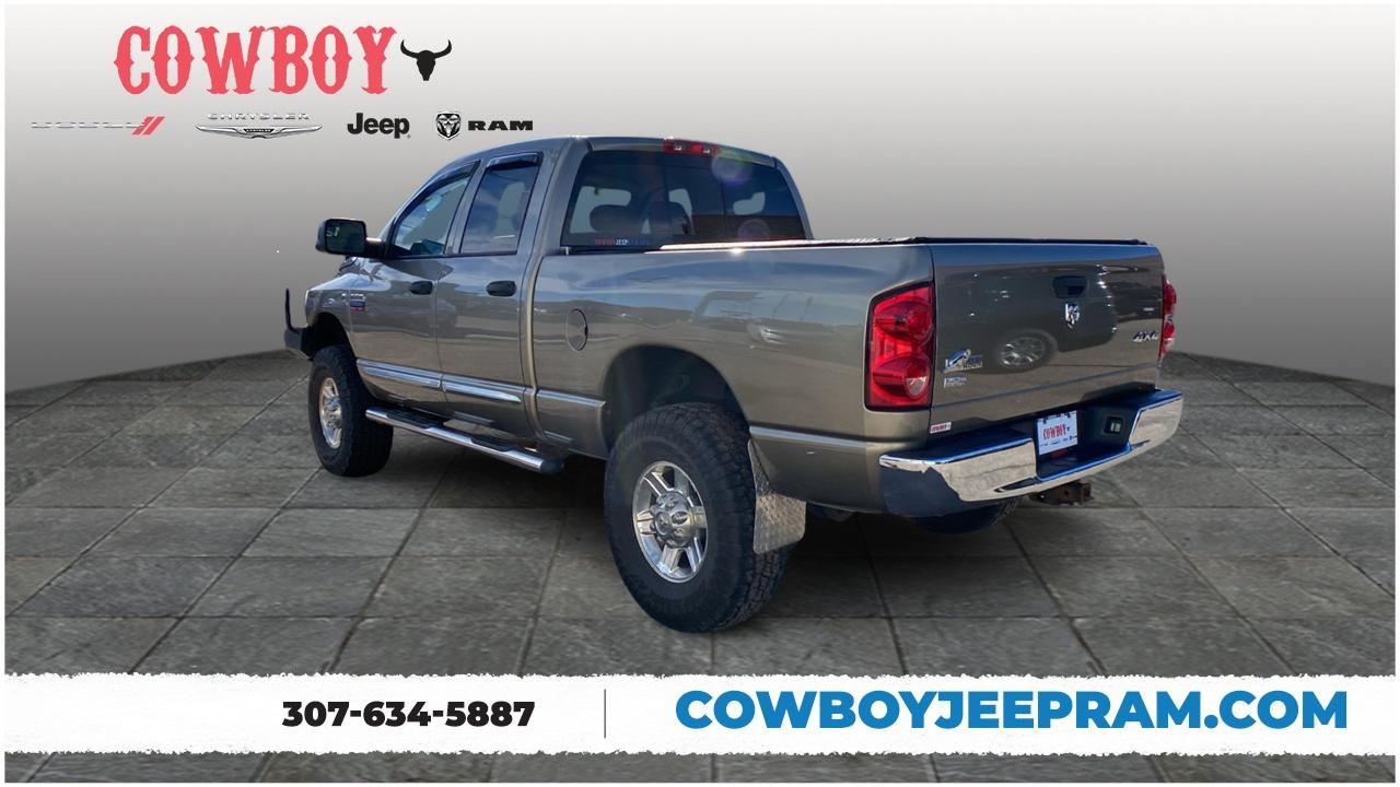 2009 Dodge Ram 2500 4WD Quad Cab 140.5 SLT 3