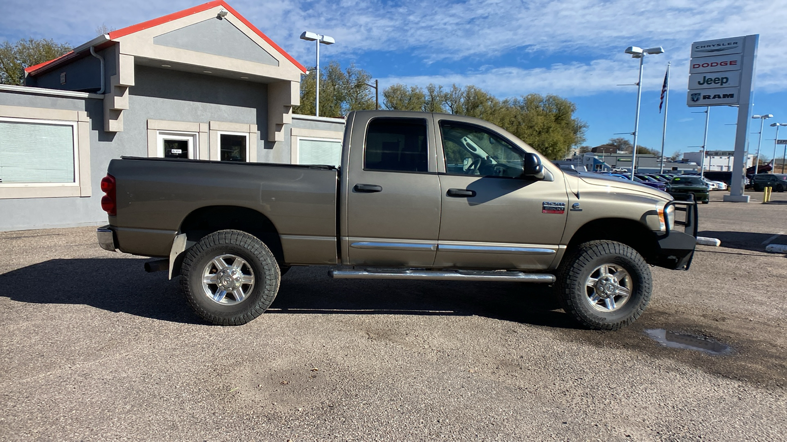 2009 Dodge Ram 2500 4WD Quad Cab 140.5 SLT 7