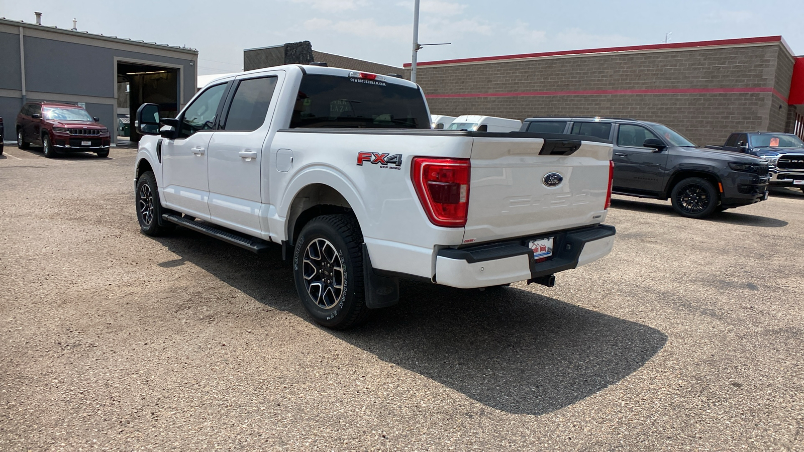 2021 Ford F-150 XLT 4WD SuperCrew 5.5 Box 4