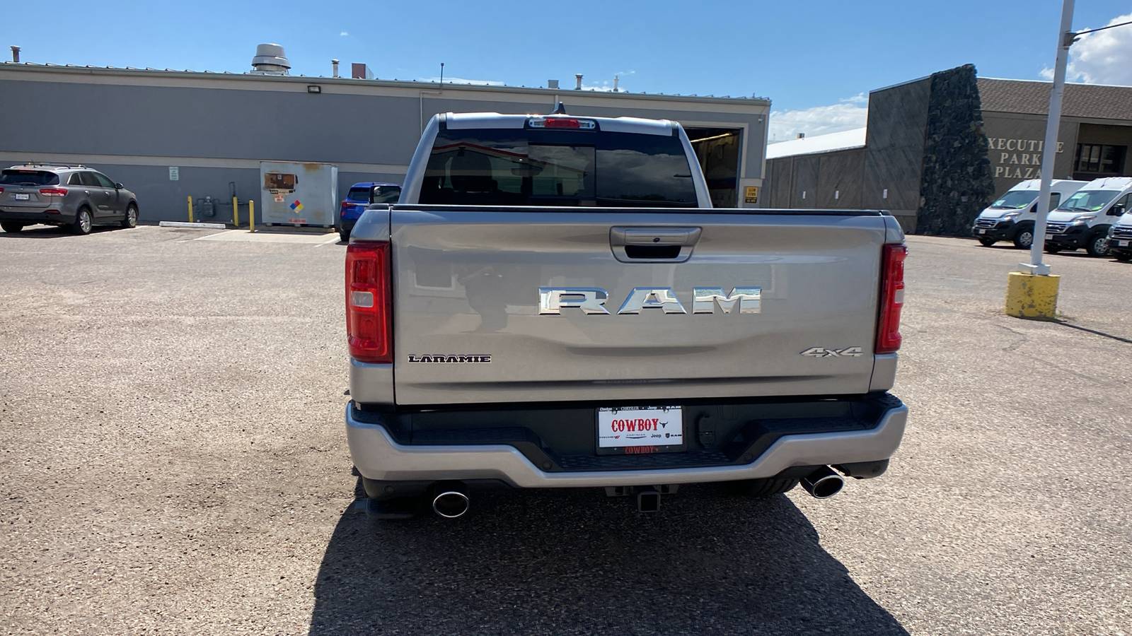 2025 Ram 1500 Laramie 4x4 Crew Cab 57 Box 4