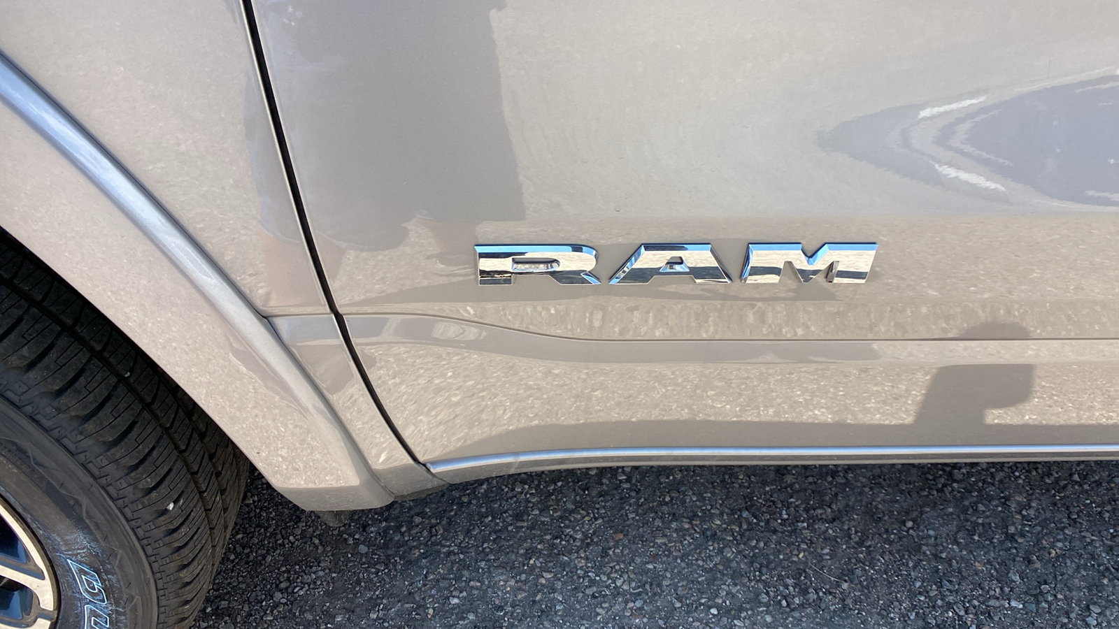 2025 Ram 1500 Laramie 4x4 Crew Cab 57 Box 14