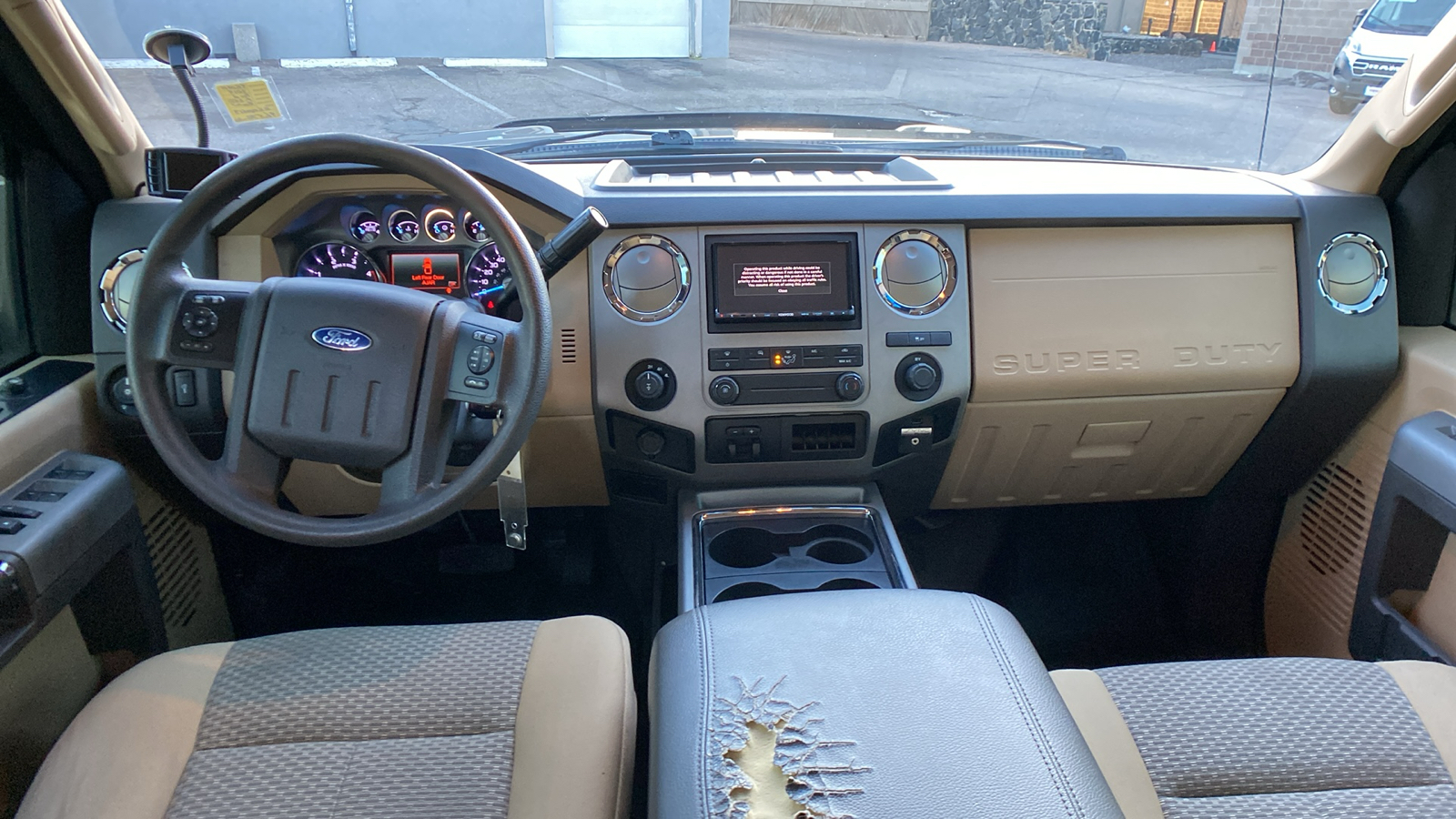 2014 Ford Super Duty F-250 SRW  30