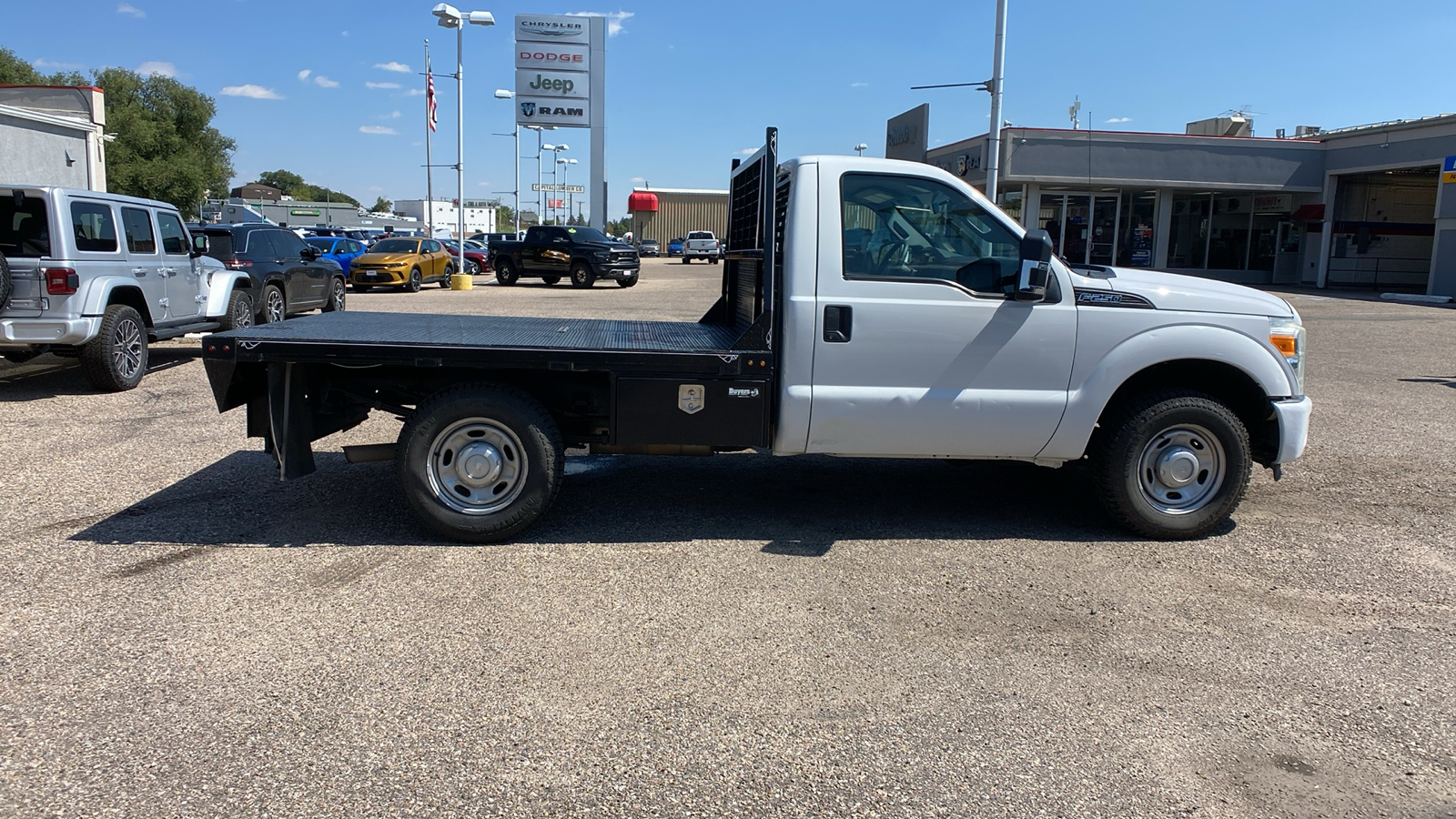 2012 Ford Super Duty F-250 SRW 2WD Reg Cab 137 XL 7