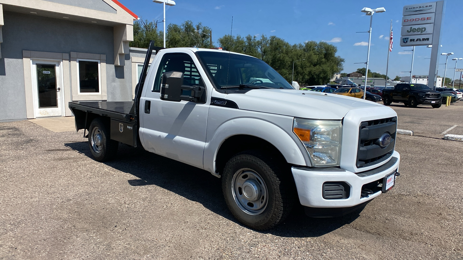 2012 Ford Super Duty F-250 SRW 2WD Reg Cab 137 XL 8