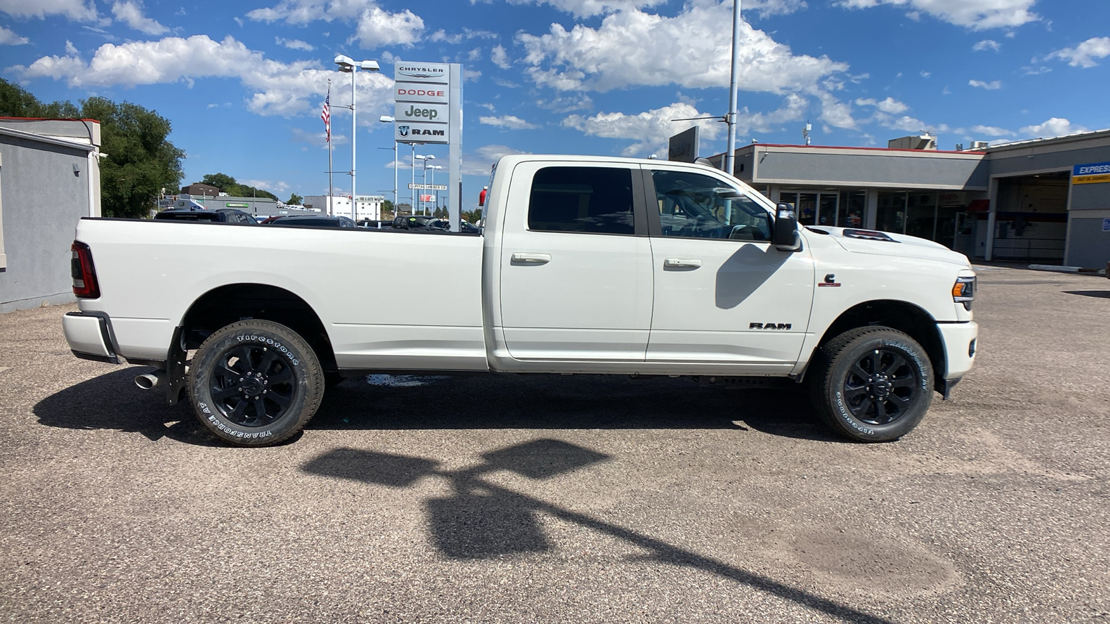 2024 Ram 3500 Laramie 4x4 Crew Cab 8 Box 6