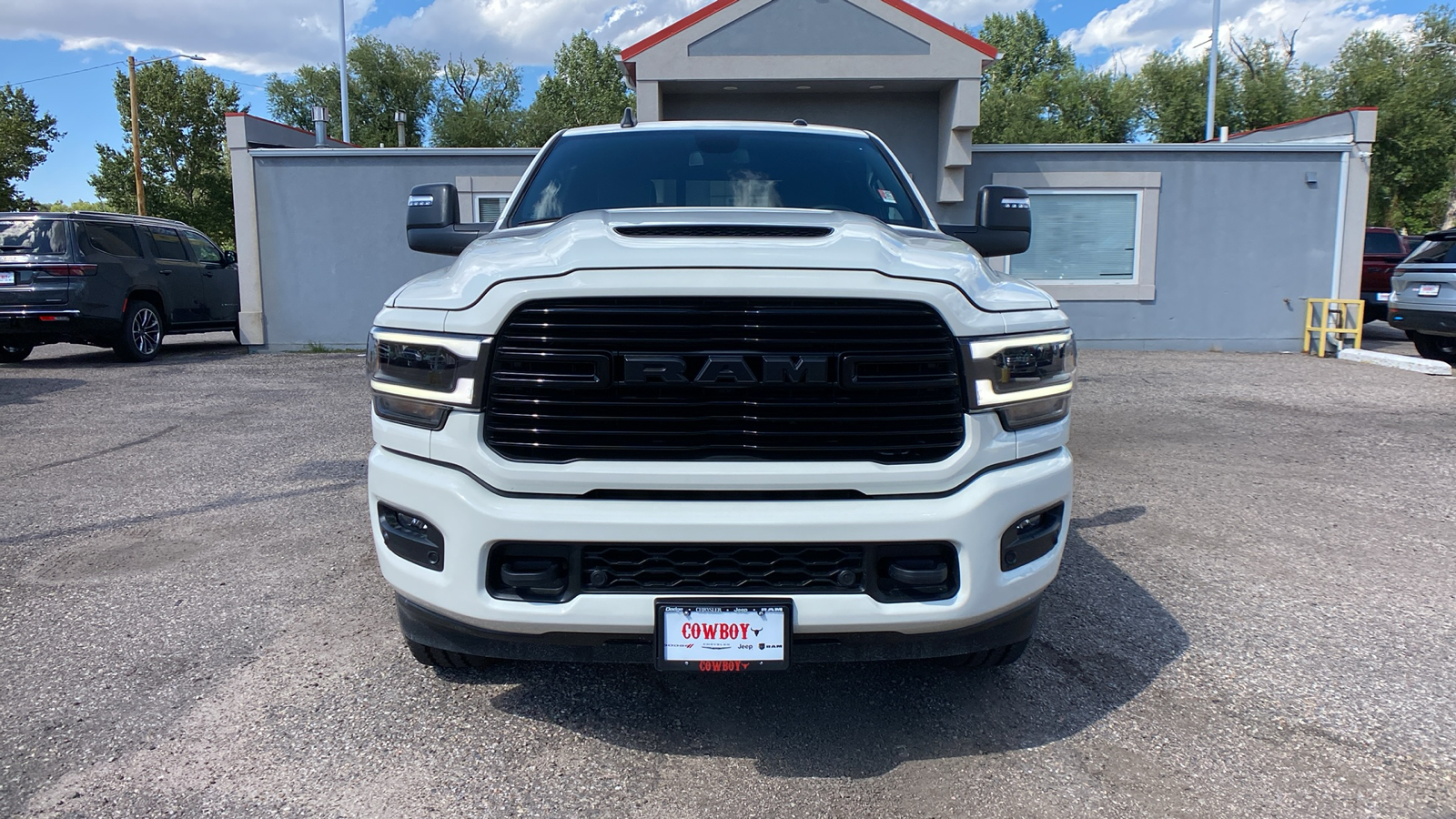 2024 Ram 3500 Laramie 4x4 Crew Cab 8 Box 8