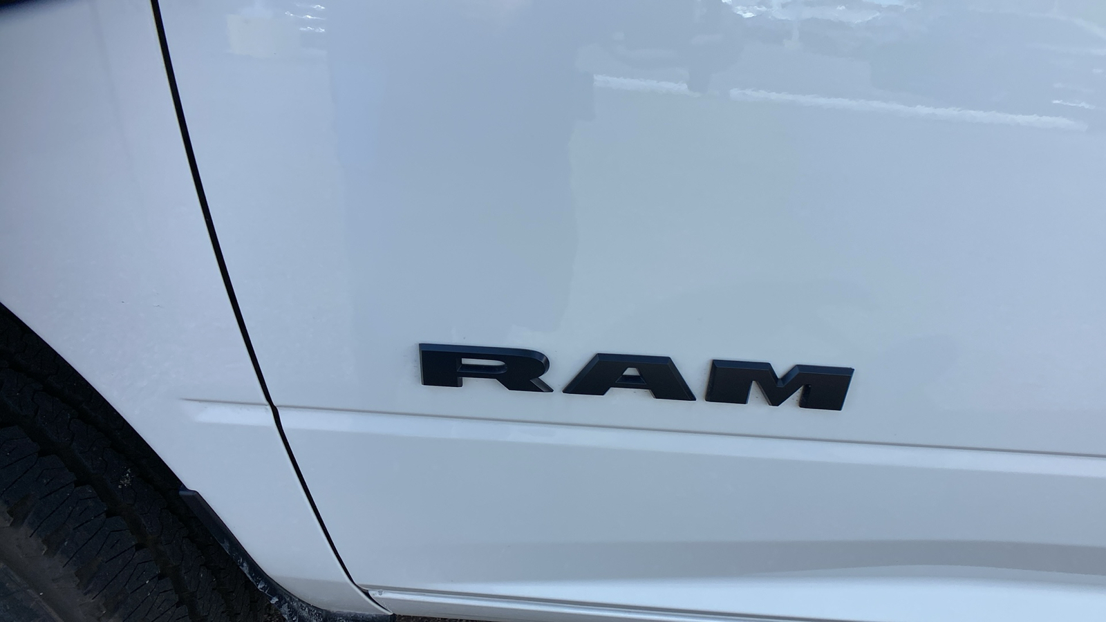 2024 Ram 3500 Laramie 4x4 Crew Cab 8 Box 15