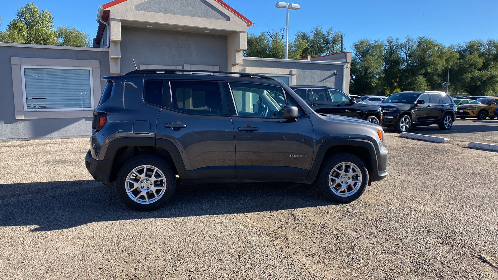 2019 Jeep Renegade Latitude 4x4 7