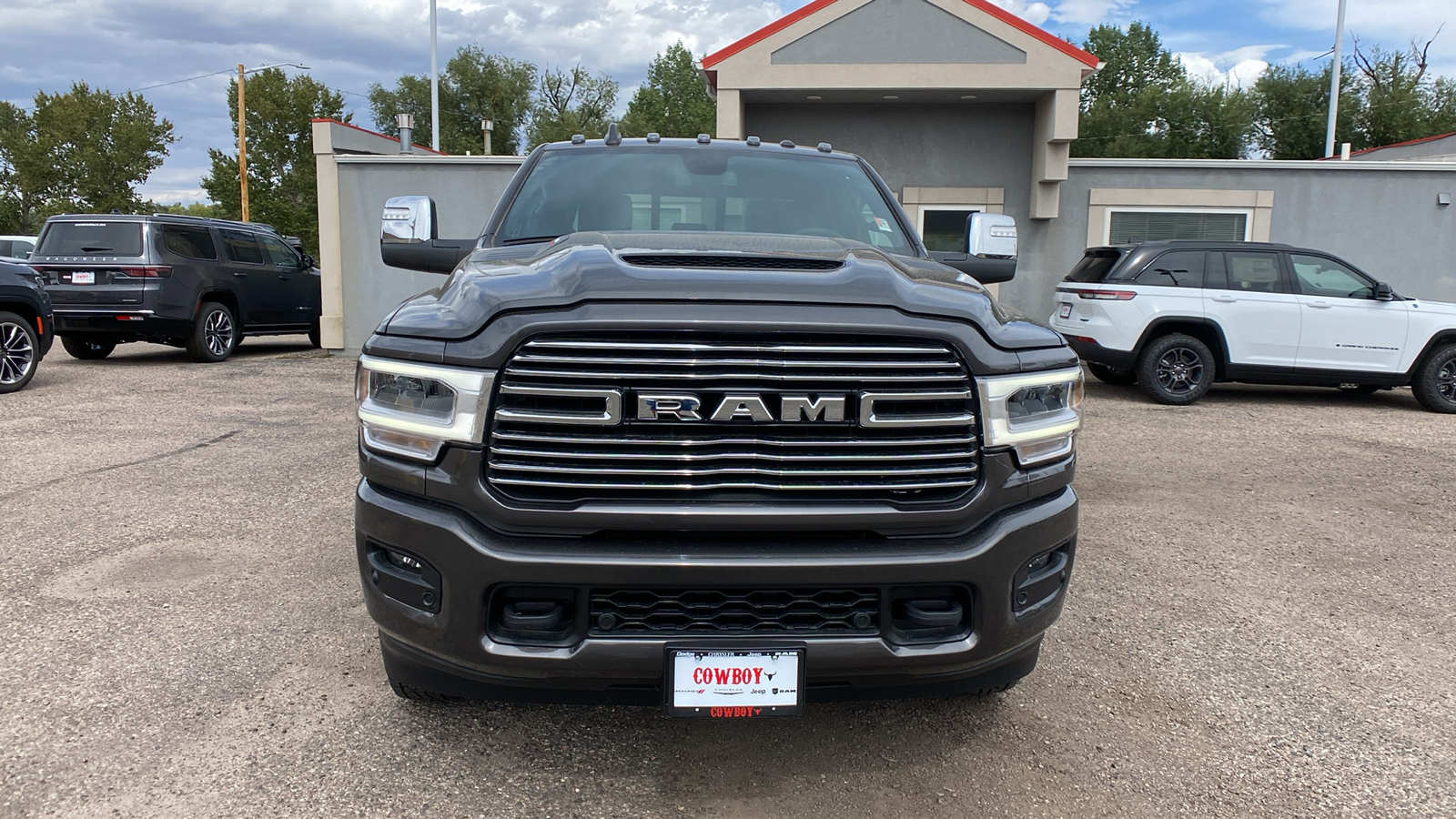 2024 Ram 3500 Laramie 4x4 Crew Cab 8 Box 8