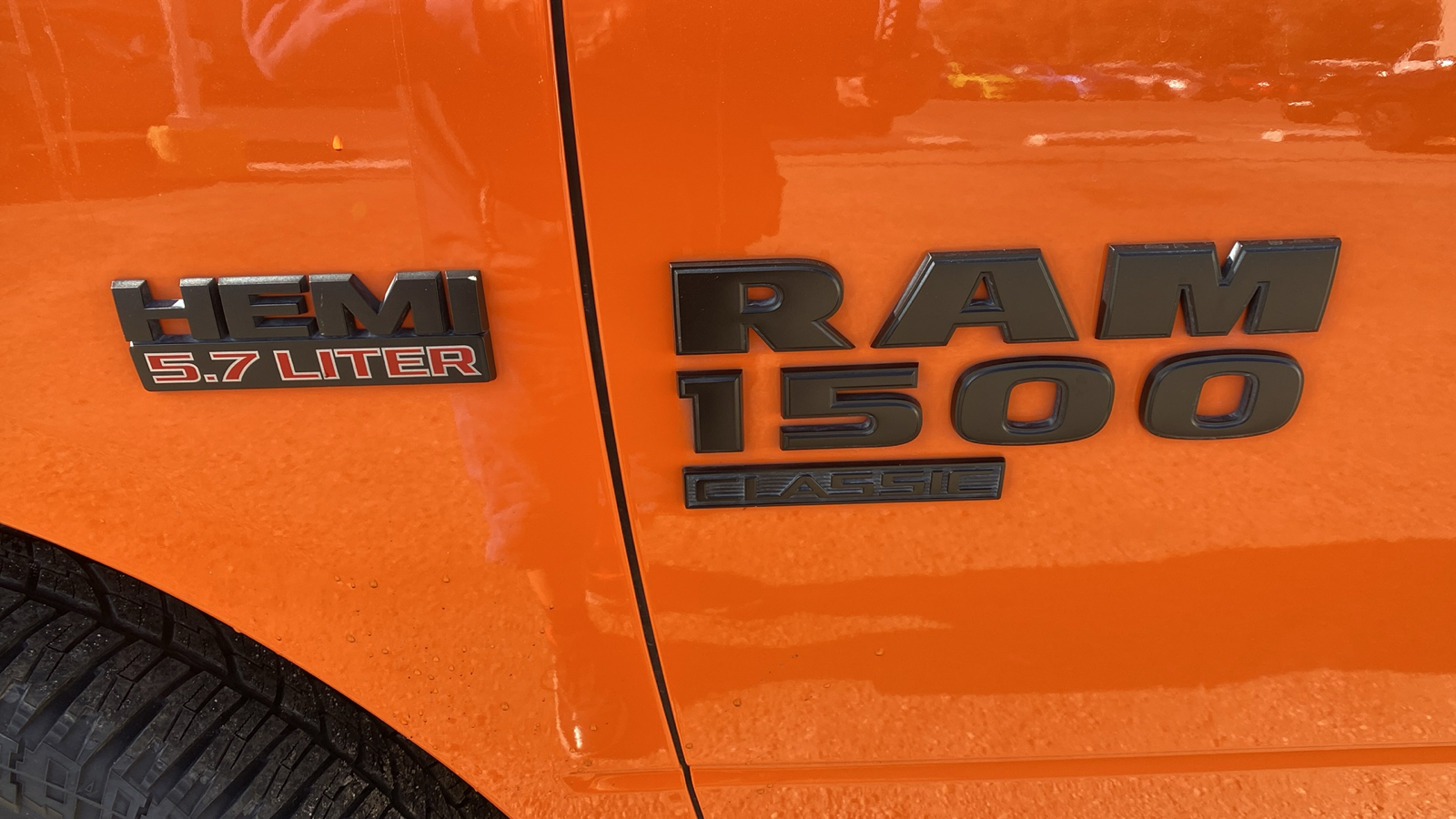 2019 Ram 1500 Classic Express 4x4 Crew Cab 57 Box 14