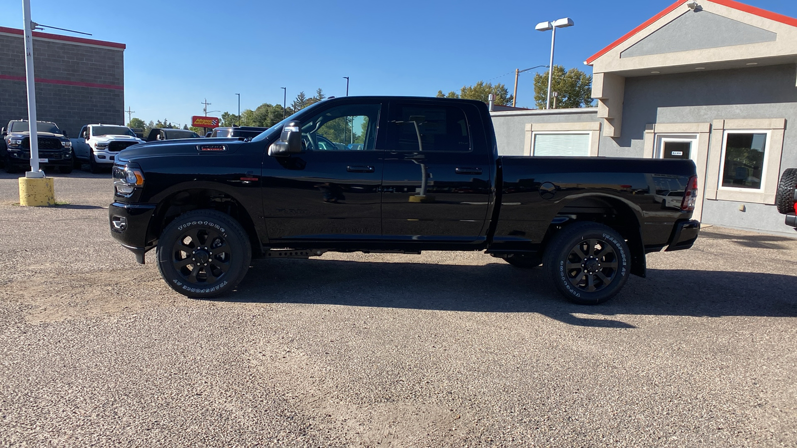 2024 Ram 2500 Big Horn 4x4 Crew Cab 64 Box 2